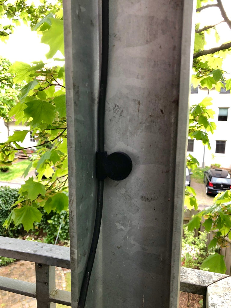 Magnetic Cable Holder for Philips Hue Outdoor Cables