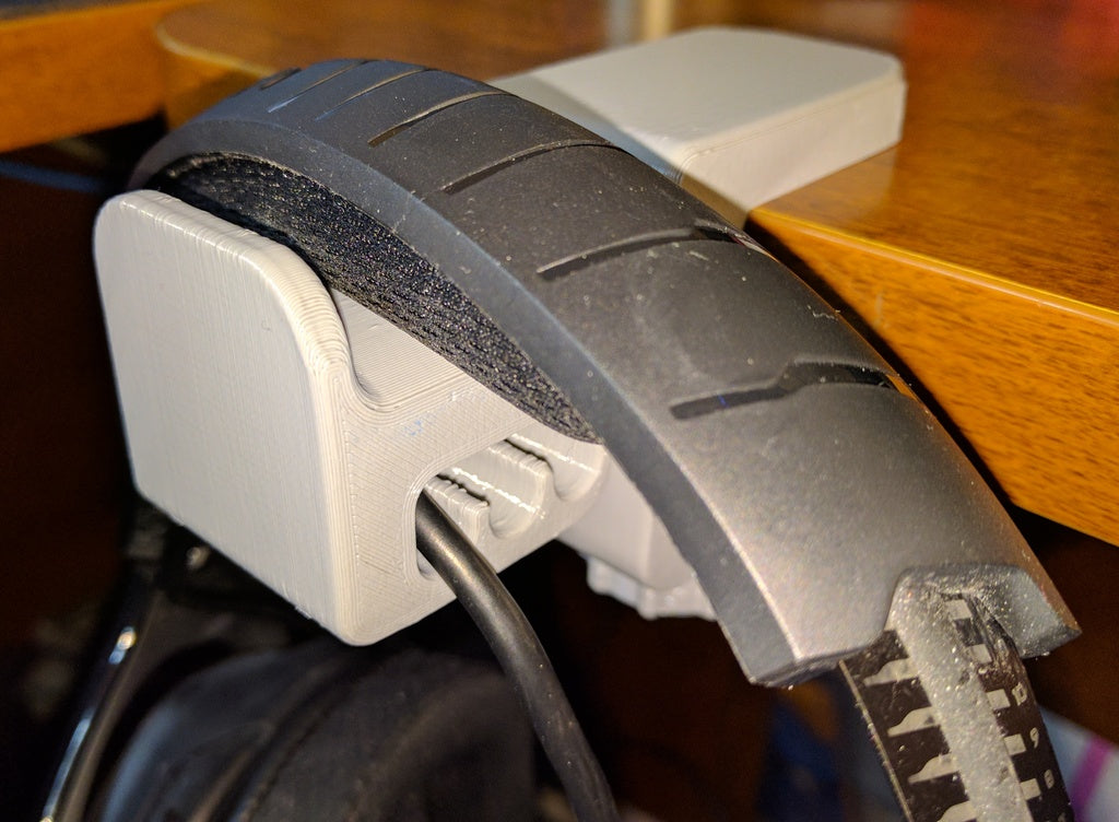 Desk Mounted Headphone Holder - Robust and Space Saving