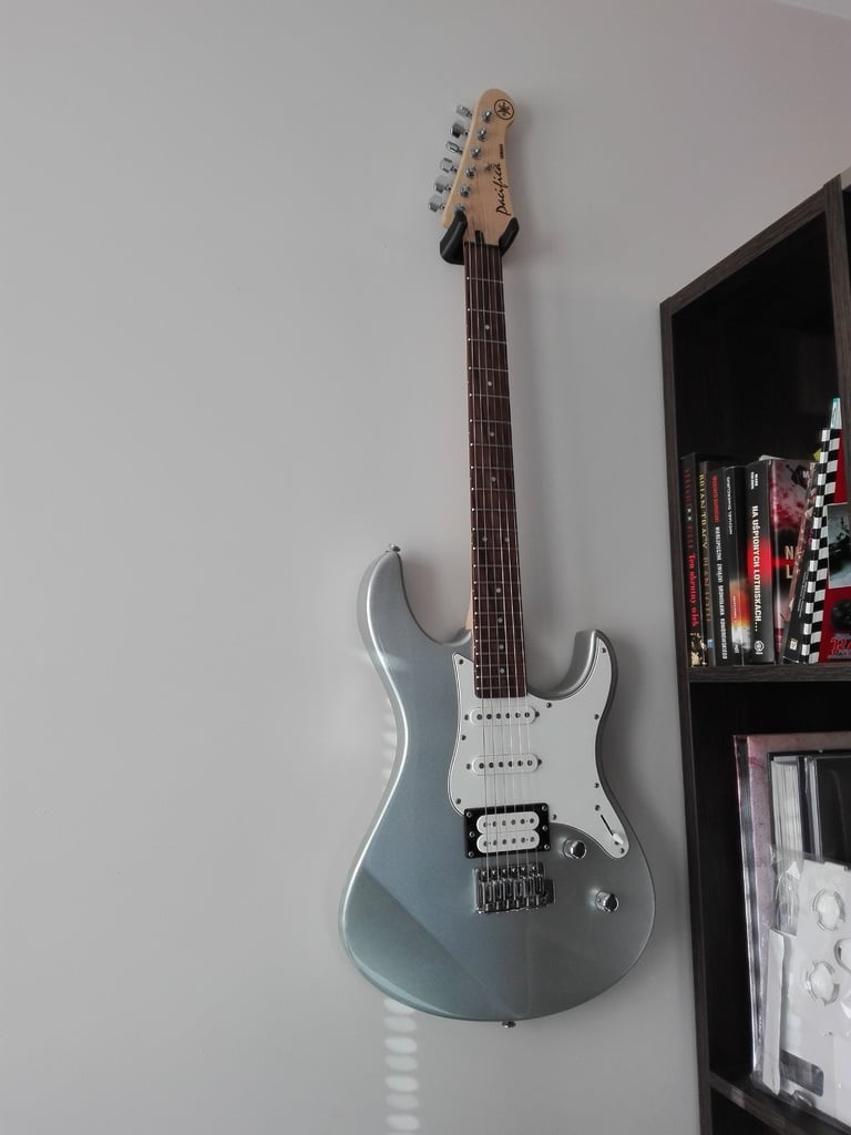 Guitar Vægophæng til Yamaha Pacifica 112 Elguitar