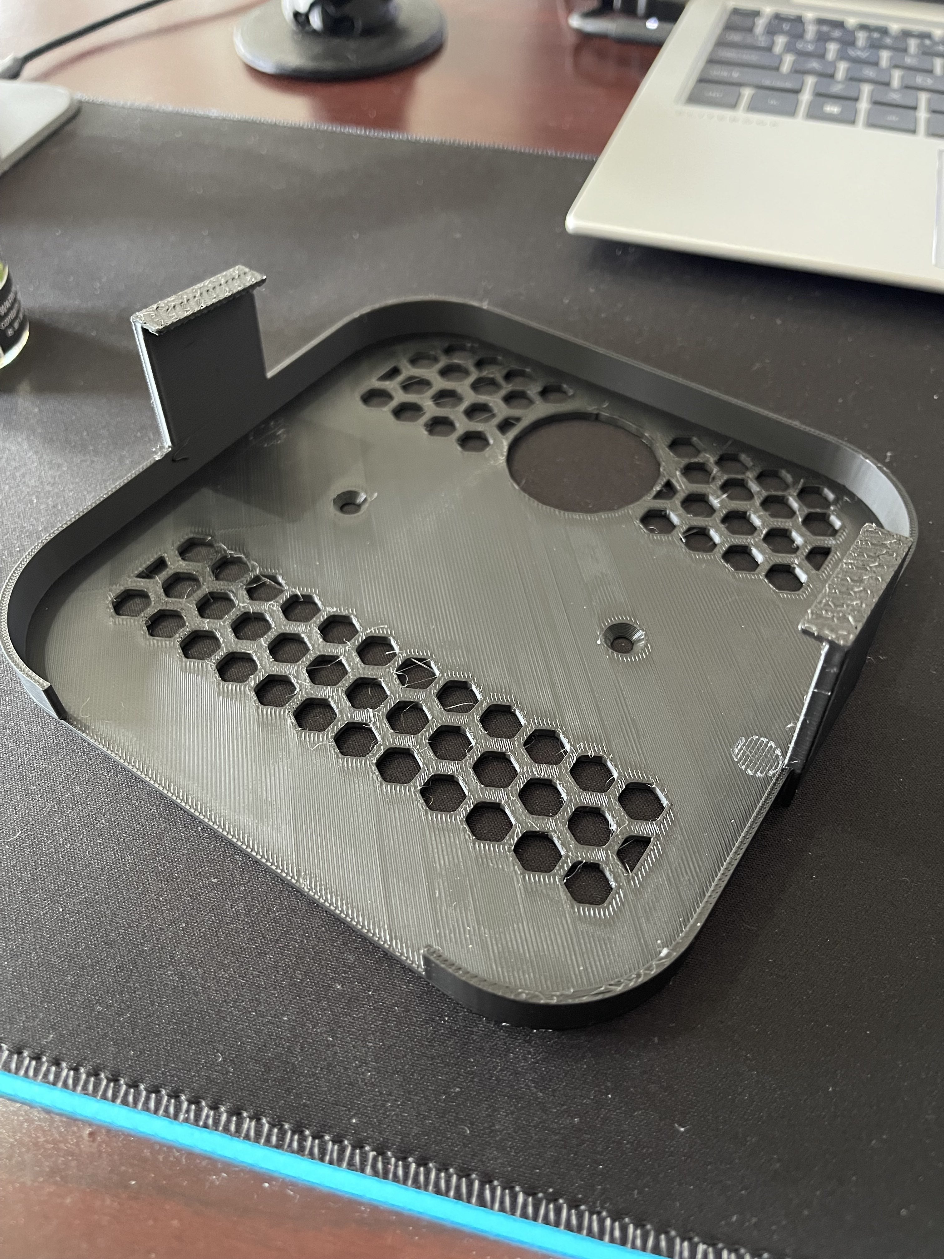 Wyze Mesh Router Pro Wall and Ceiling Mount