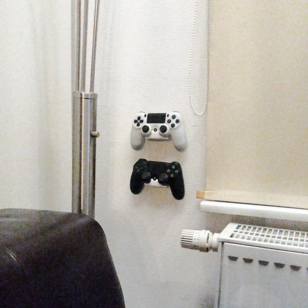 PS4 Controller Wall Mount (lightweight)
