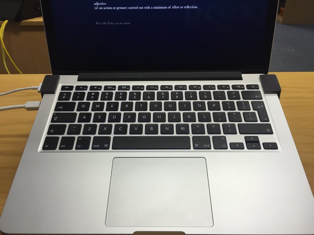 MacBook Pro Retina 13" Laptop Stand