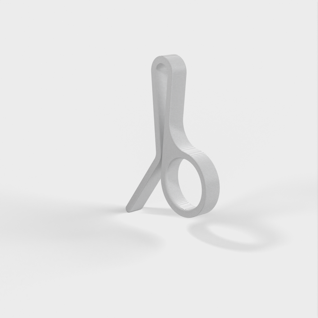 Larger simple pouch clip