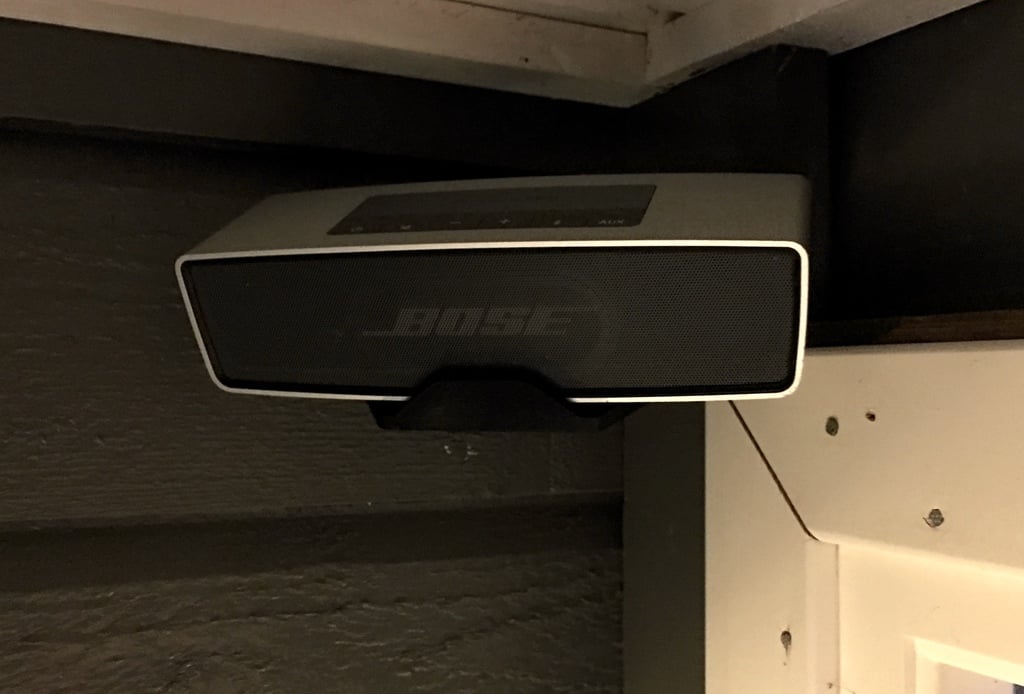 Wall bracket for Bose Soundlink Mini – Corner bracket