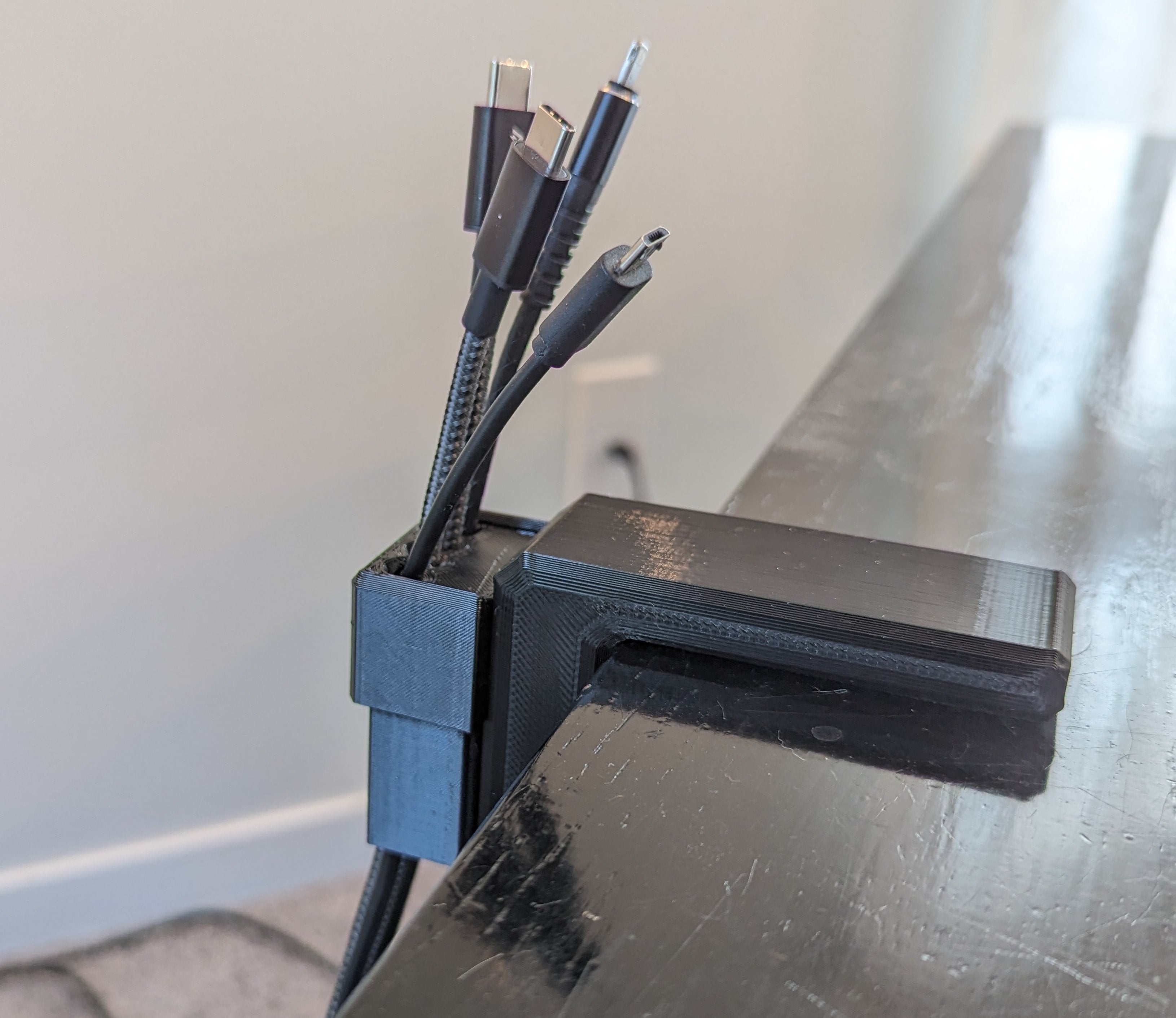 4mm Cable organiser for Desk Clamp (Modular)