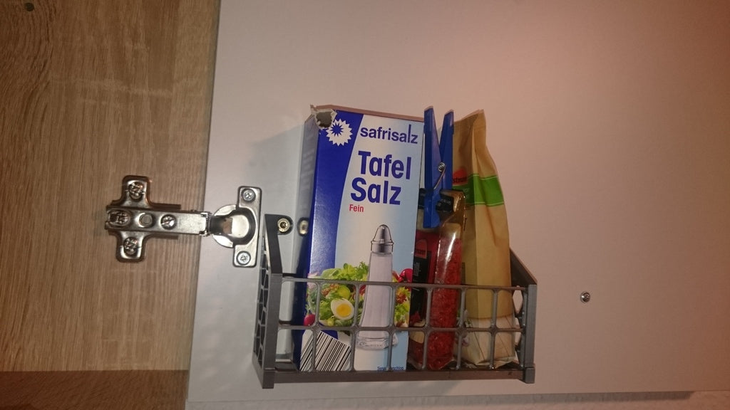 Compact Spice Rack for Efficient Storage