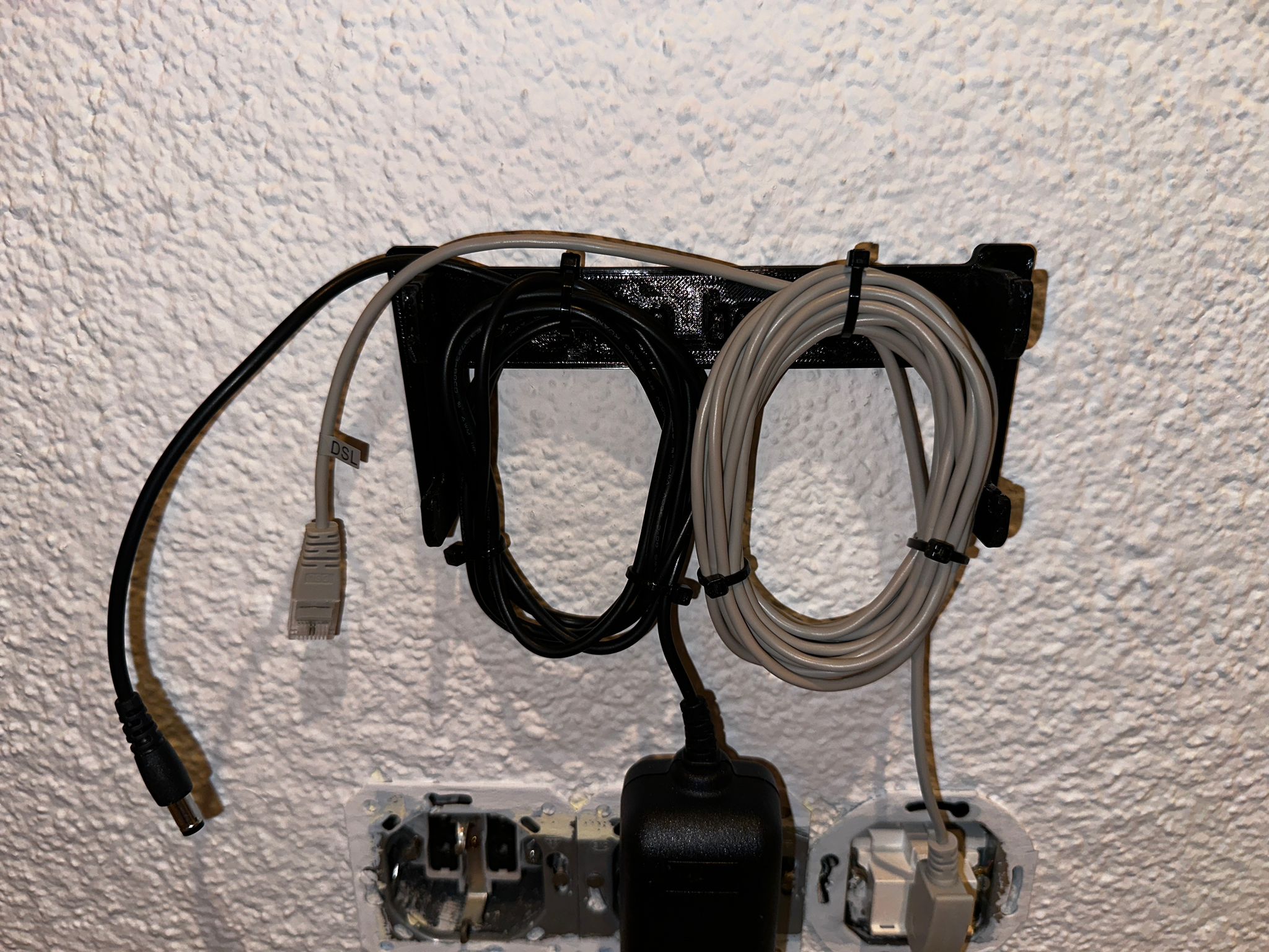 FRITZ!Box 7530 AX Wall mount
