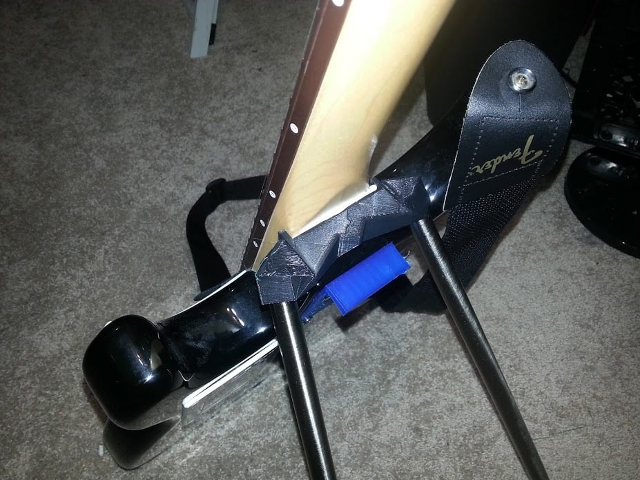 Elektrisk Guitarstativ med Fender Feste