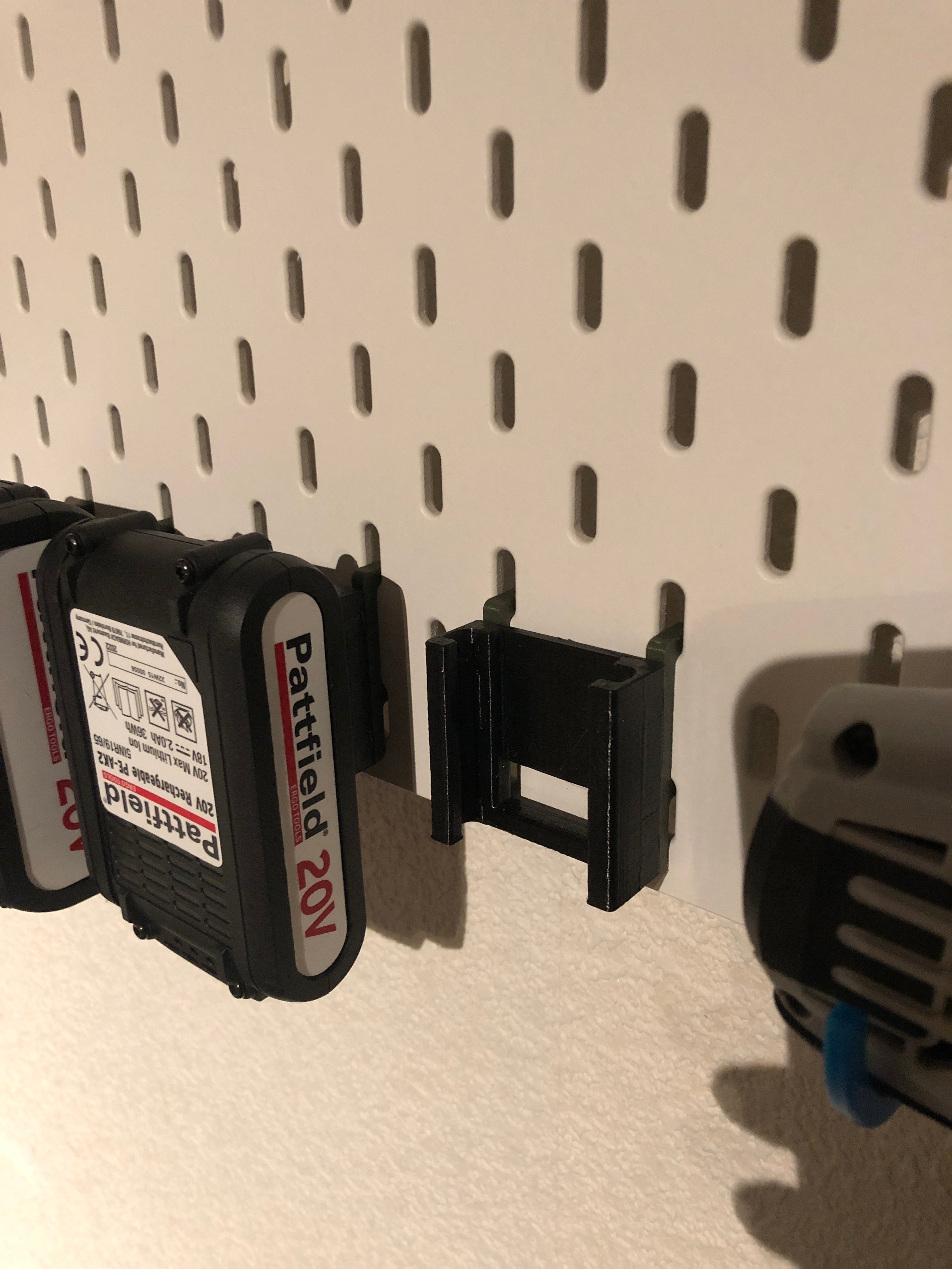 Smart 2-in-1 Holder for Worx/Pattfield 20V Batteries – For IKEA Skadis System