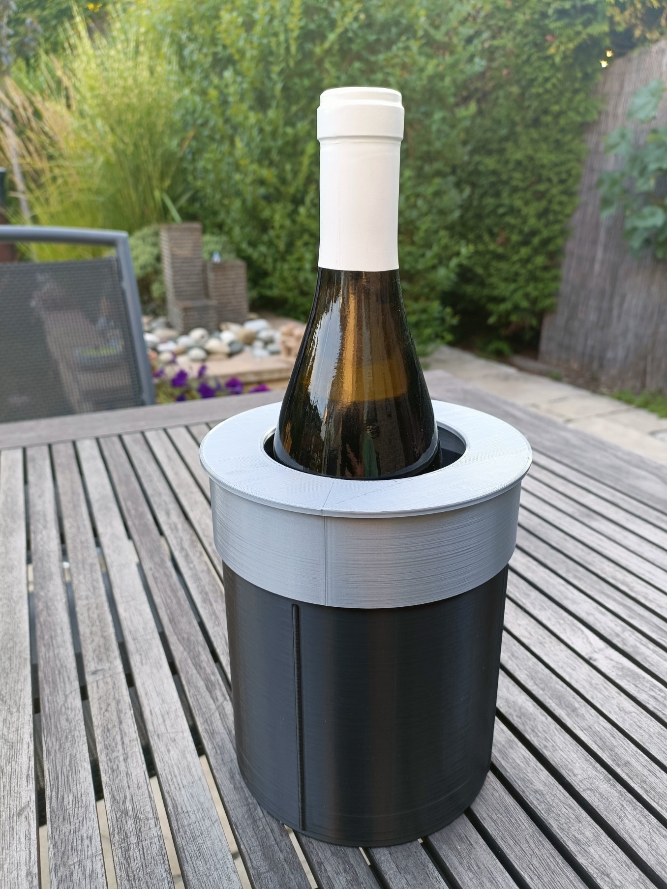 Wine cooler with space for 4 cooling elements - Perfectly tempered wine