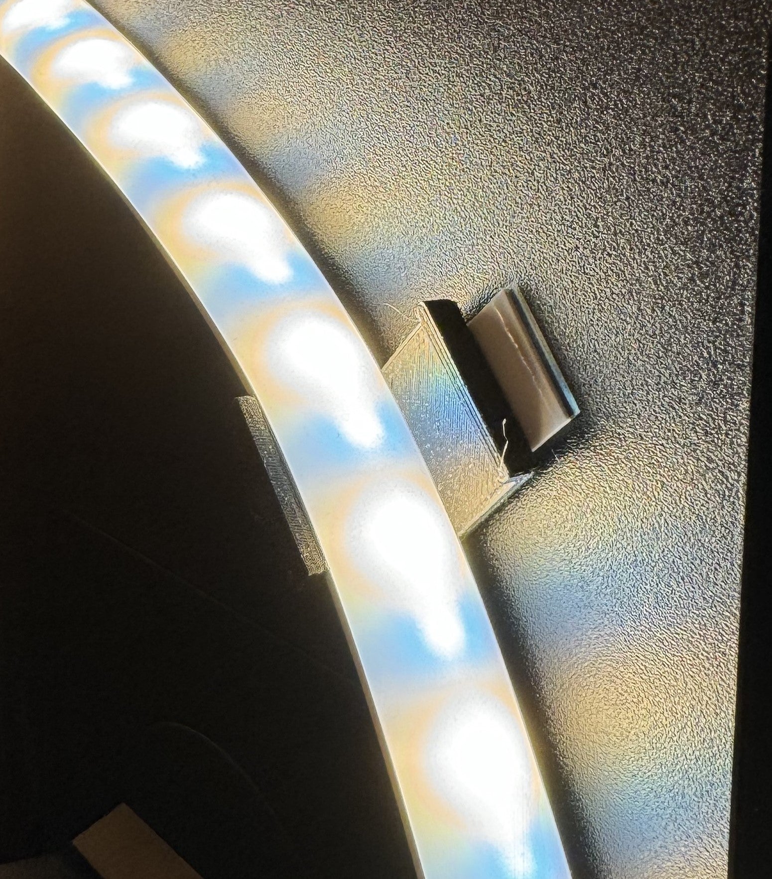 Hue Gradient Lightstrip Screen Mount - Flexible Mounting