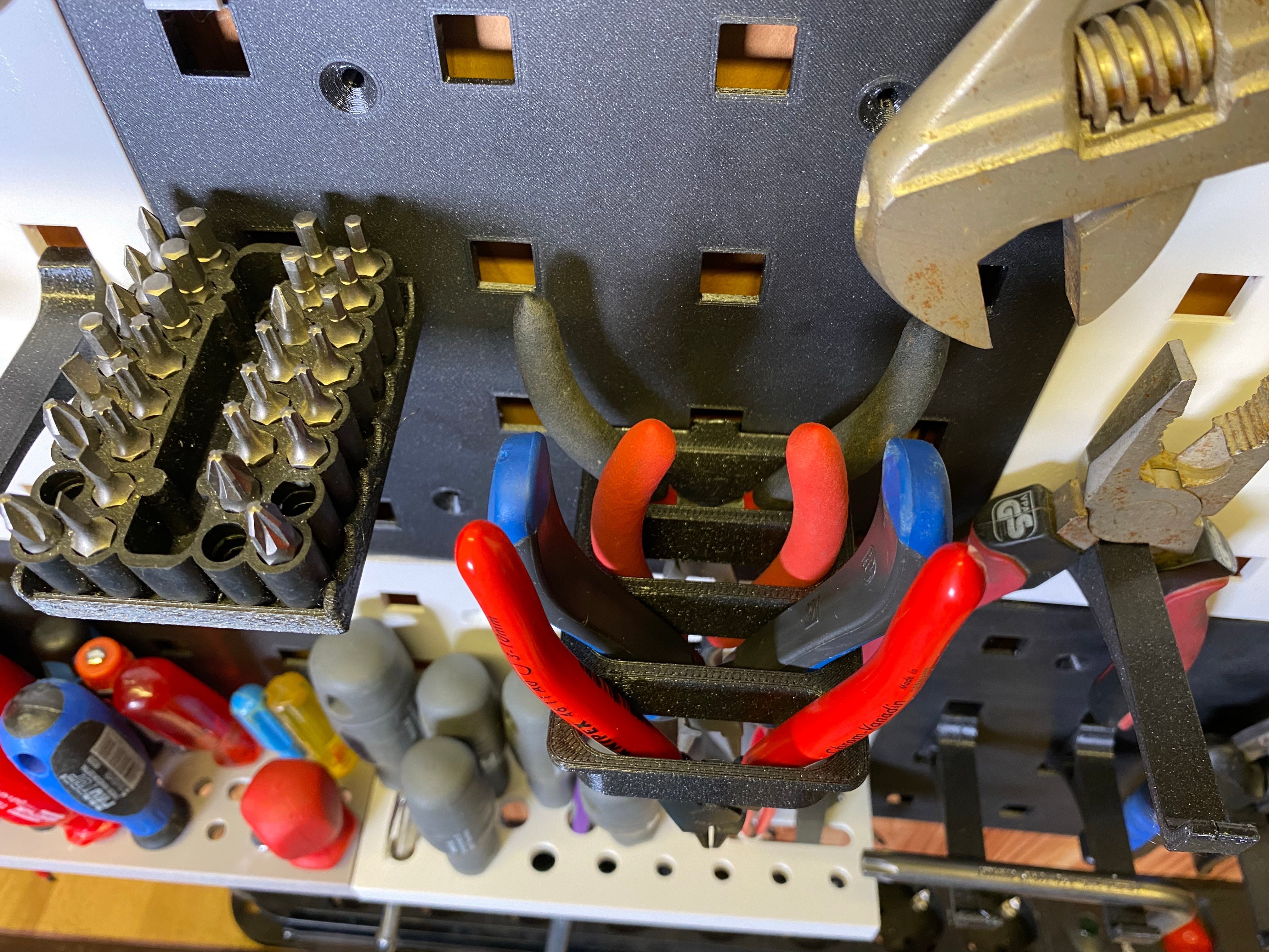 Bruno's Holder for Pliers - Wall-mounted Tool Organisation