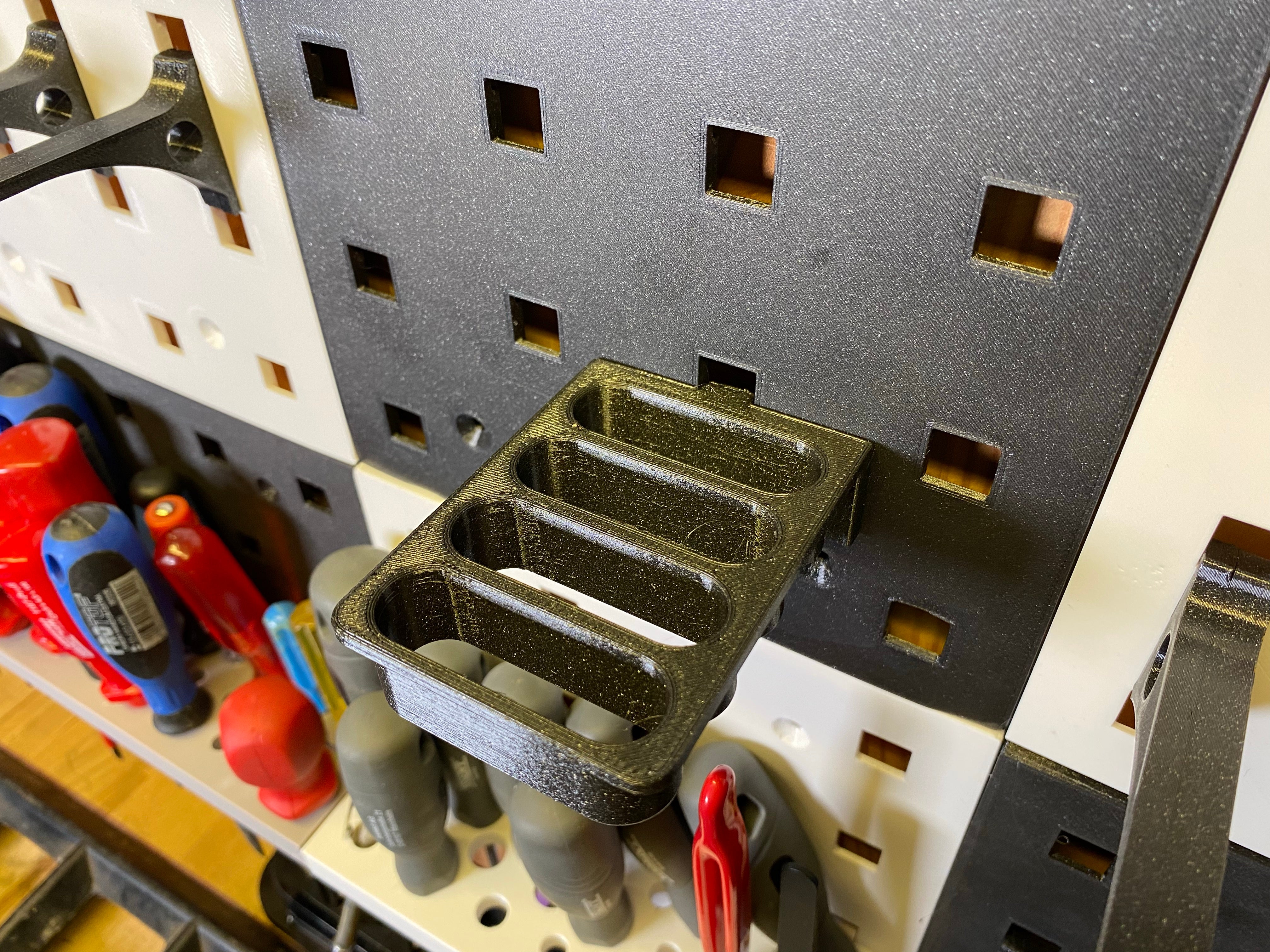 Bruno's Holder for Pliers - Wall-mounted Tool Organisation