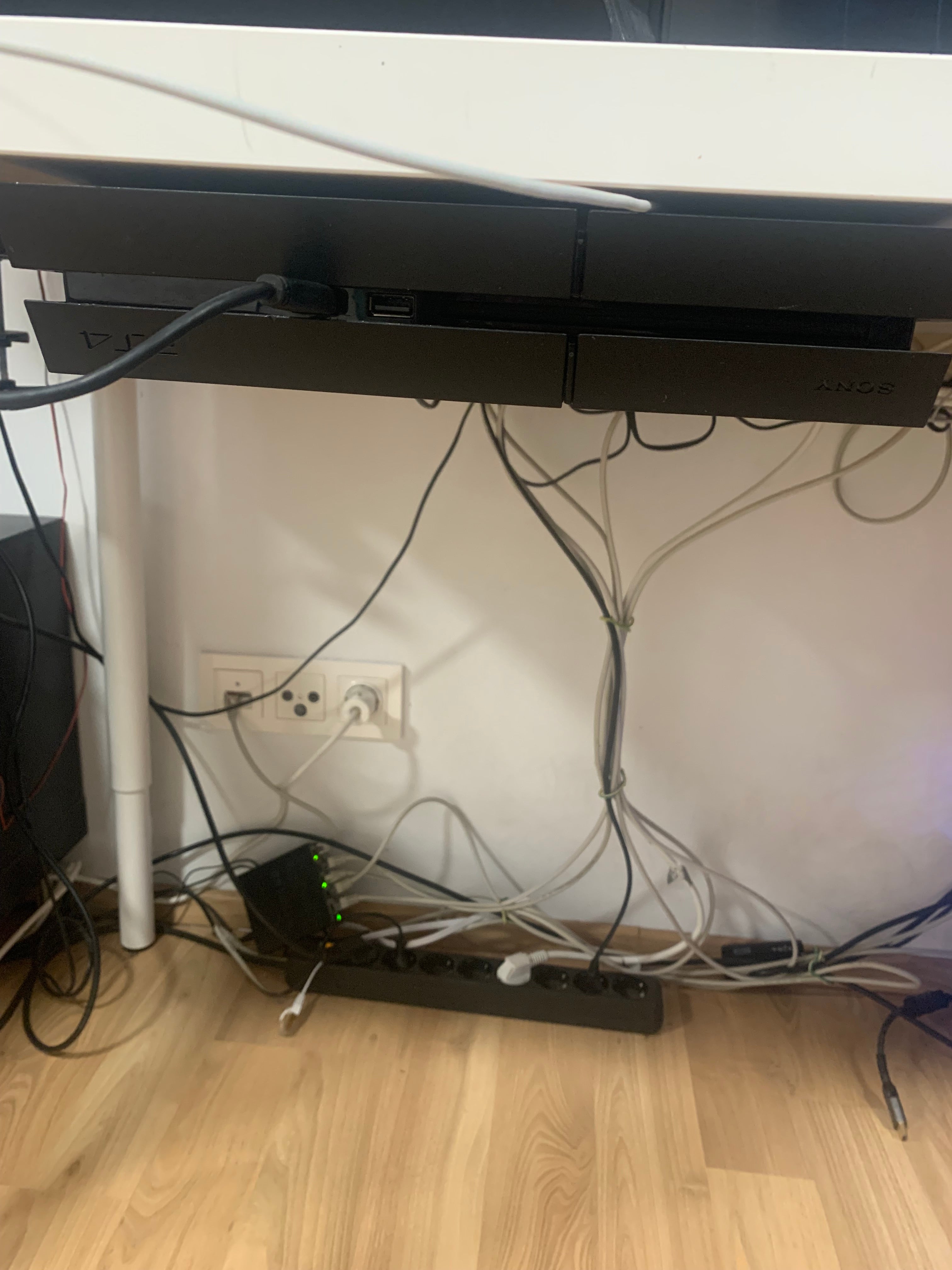 PS4 Under Desk Mounting System