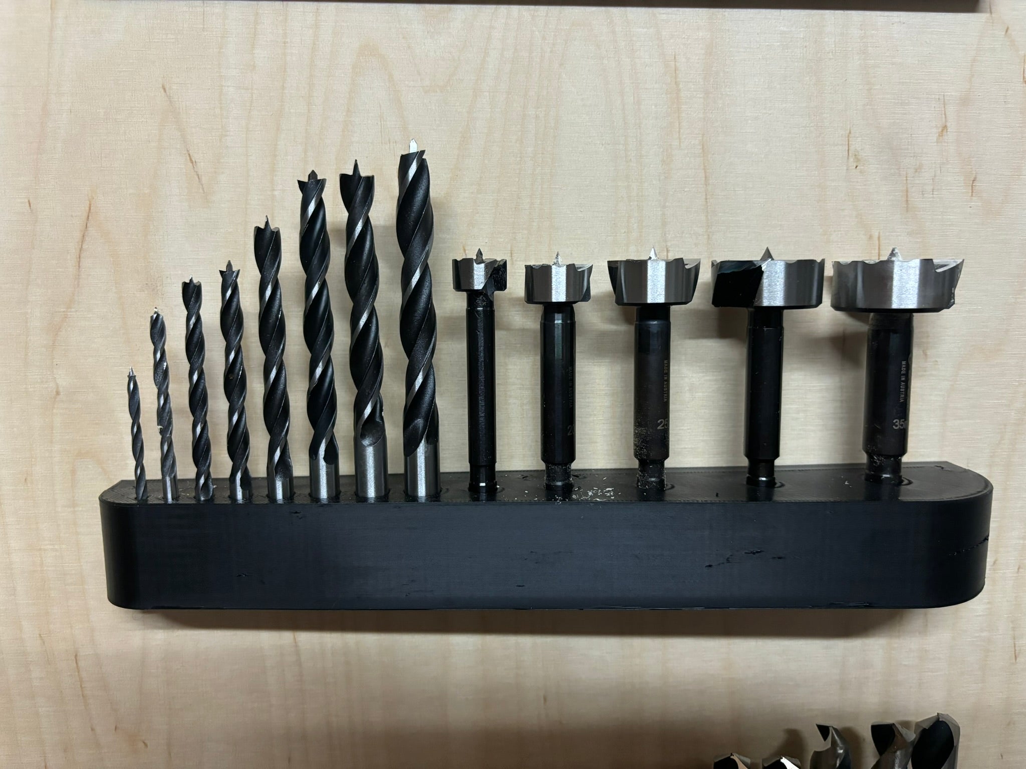 Practical tool holder for Bosch sets