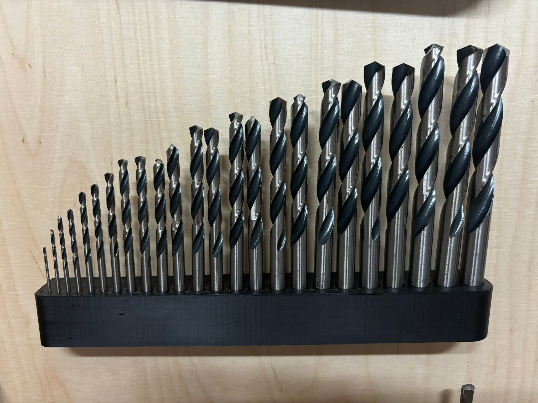 Practical tool holder for Bosch sets