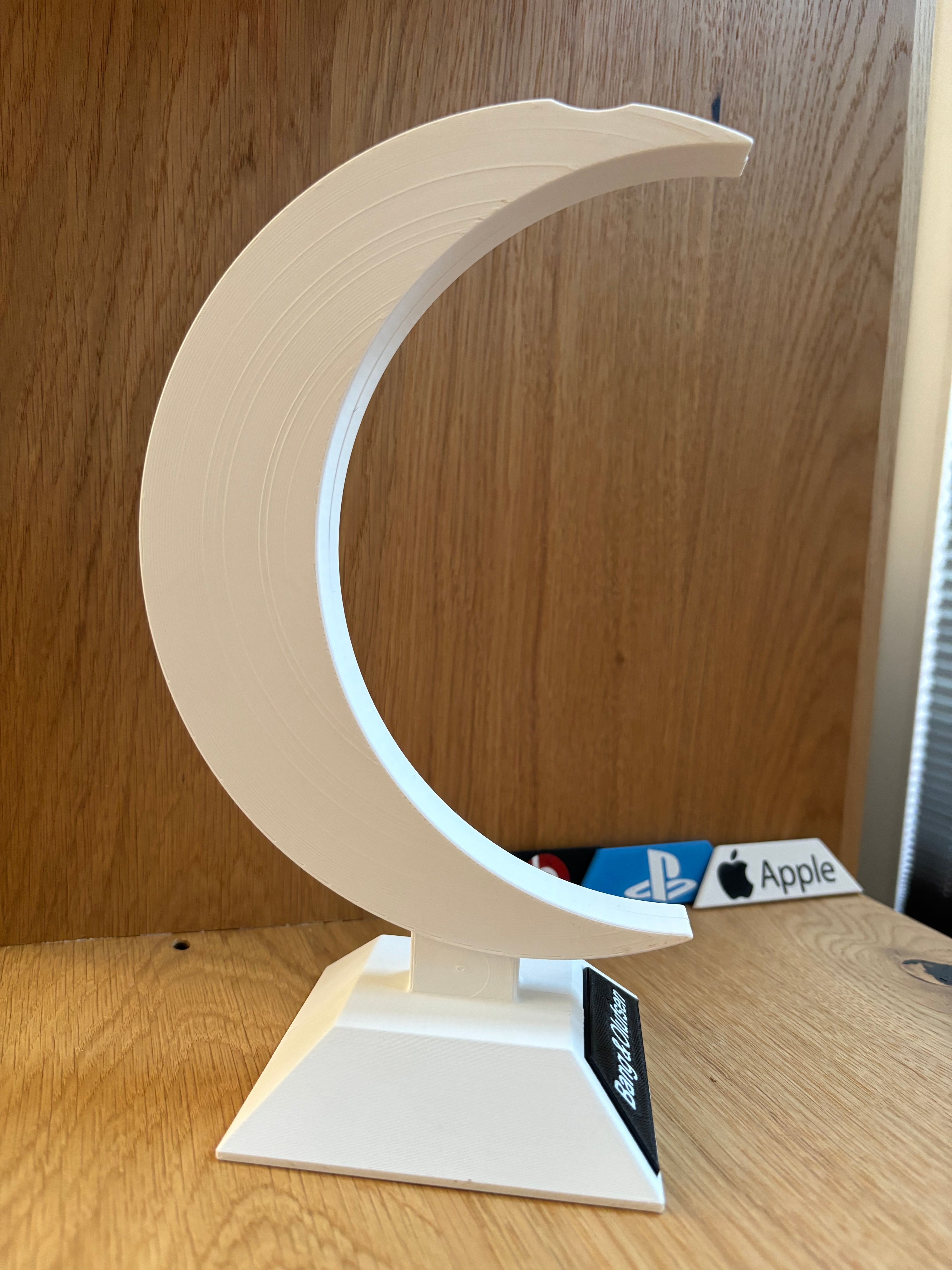 Headphone Stand Moon Design