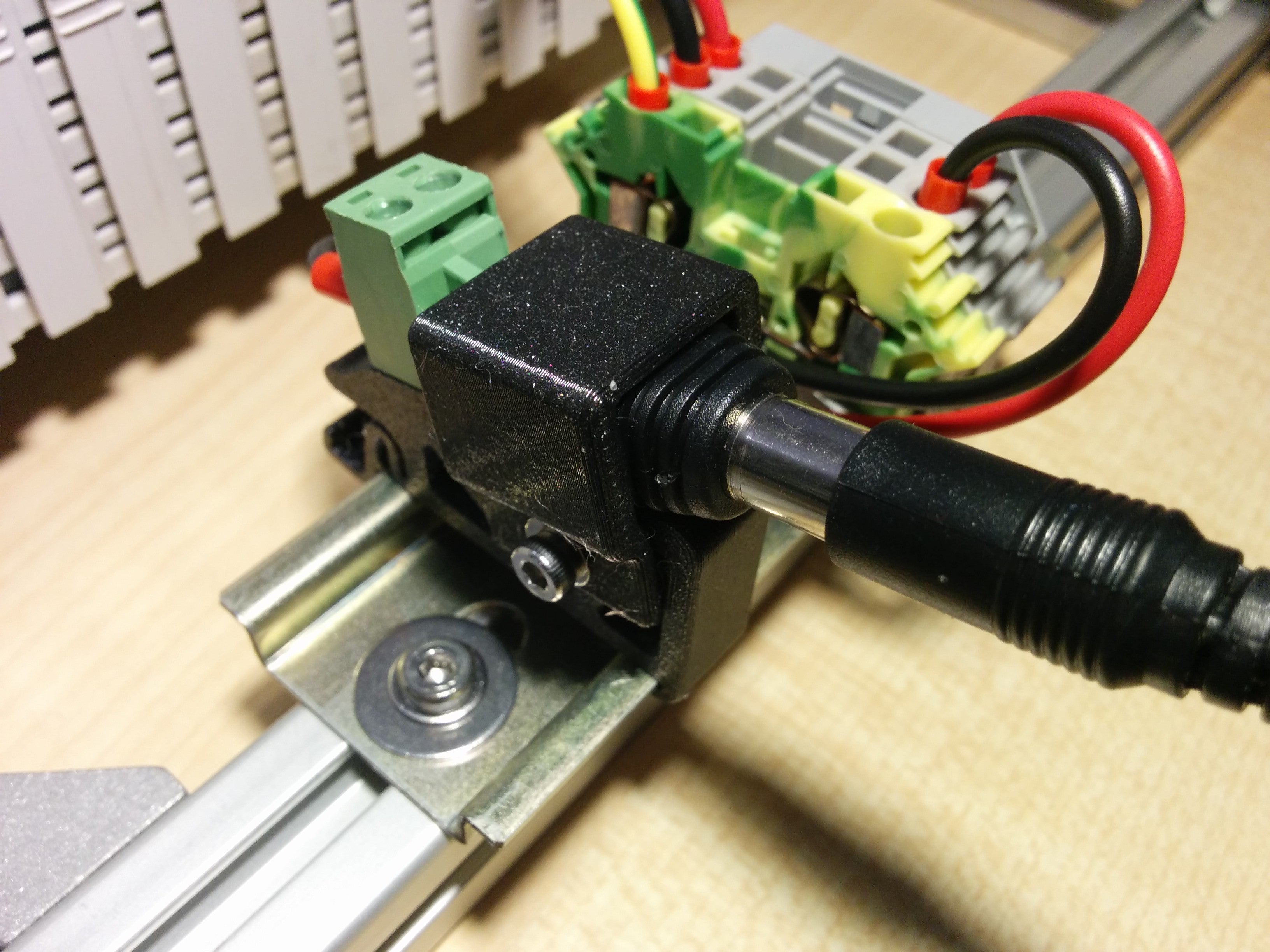 DIN rail bracket for Barrel Jack adapter