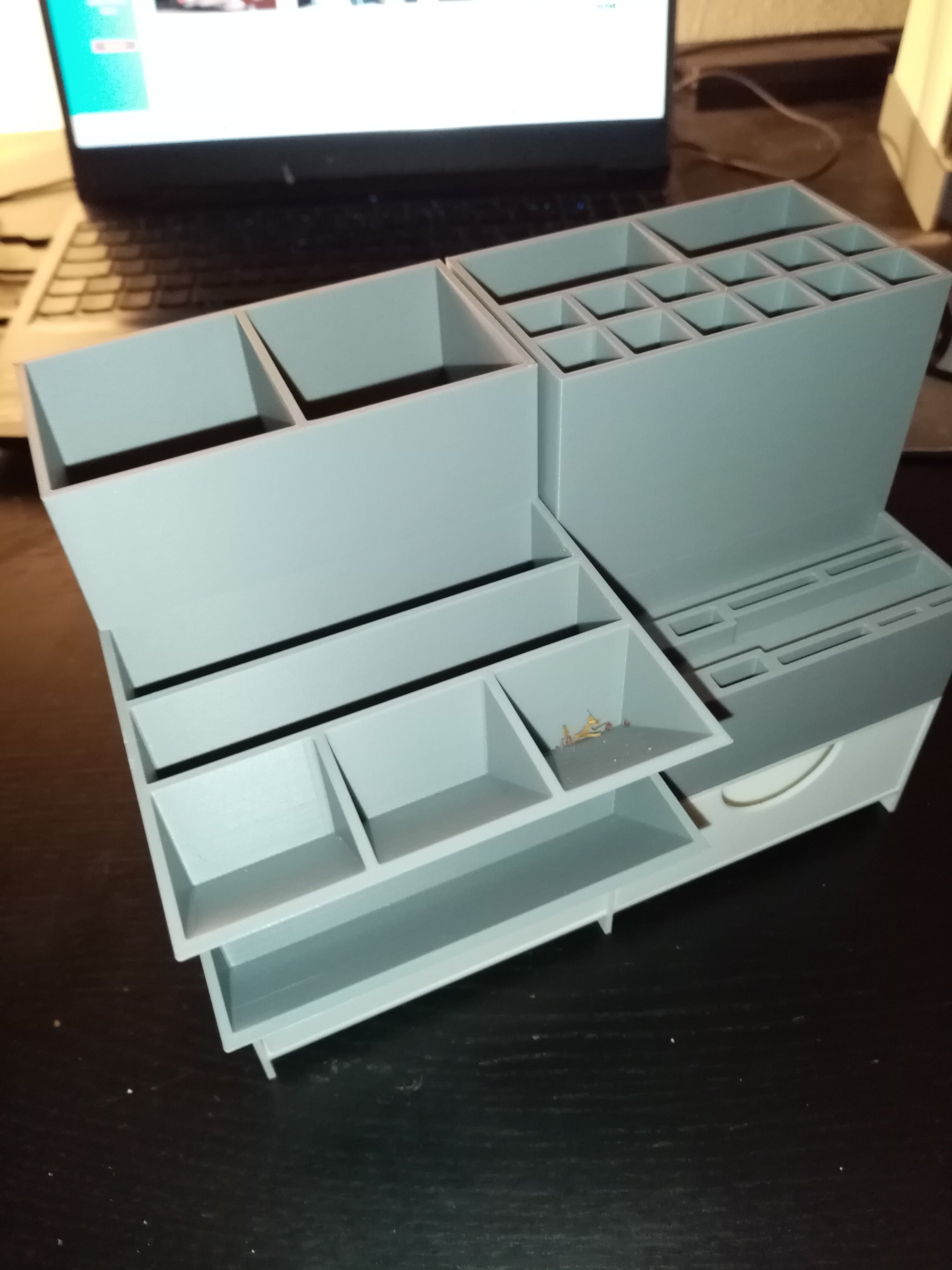 Modular Desk Organiser – Pen Holder with Space for Bits and Bobs