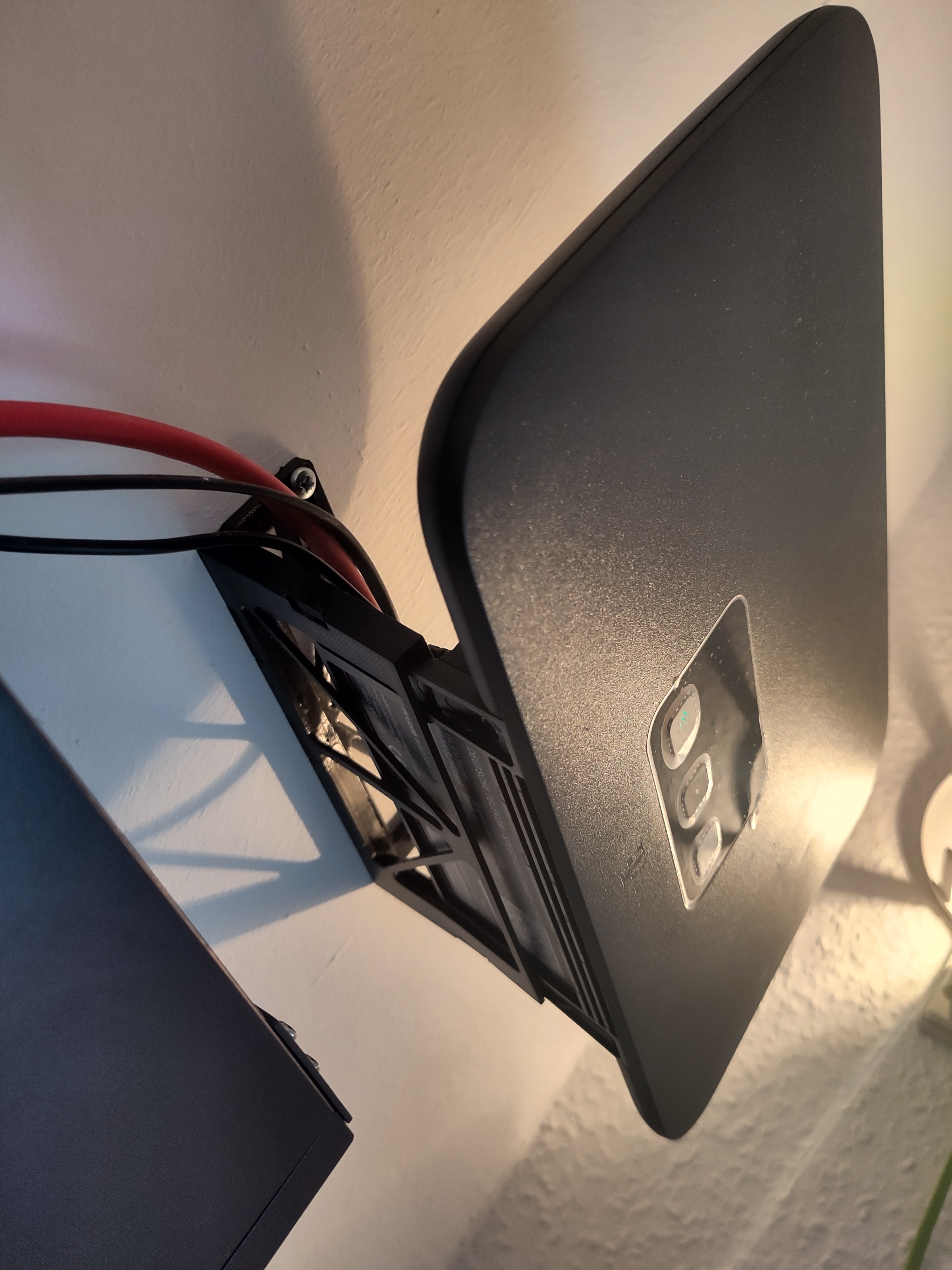 Elegant Wall Mount for Speedport DSL Router