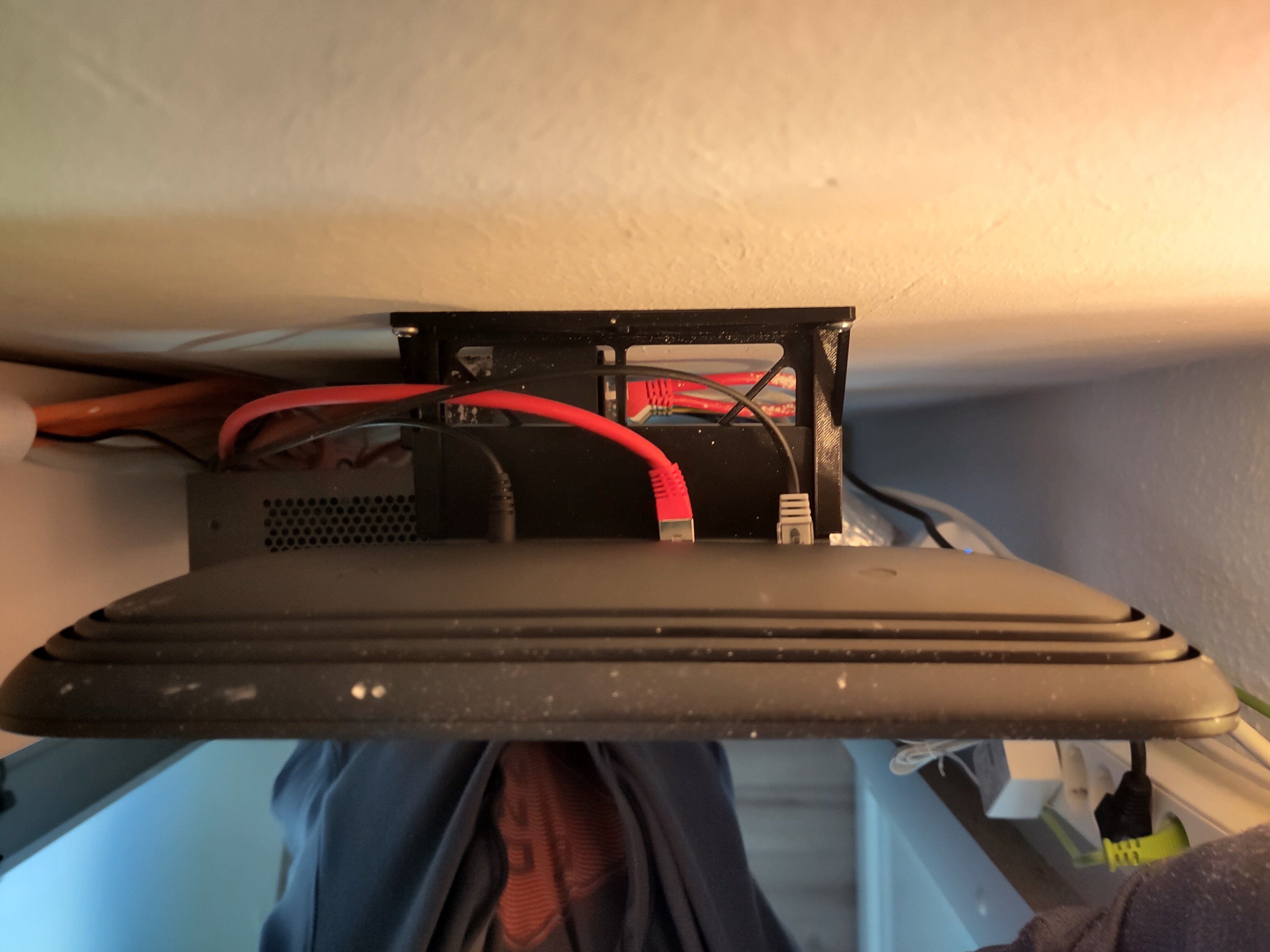 Elegant Wall Mount for Speedport DSL Router