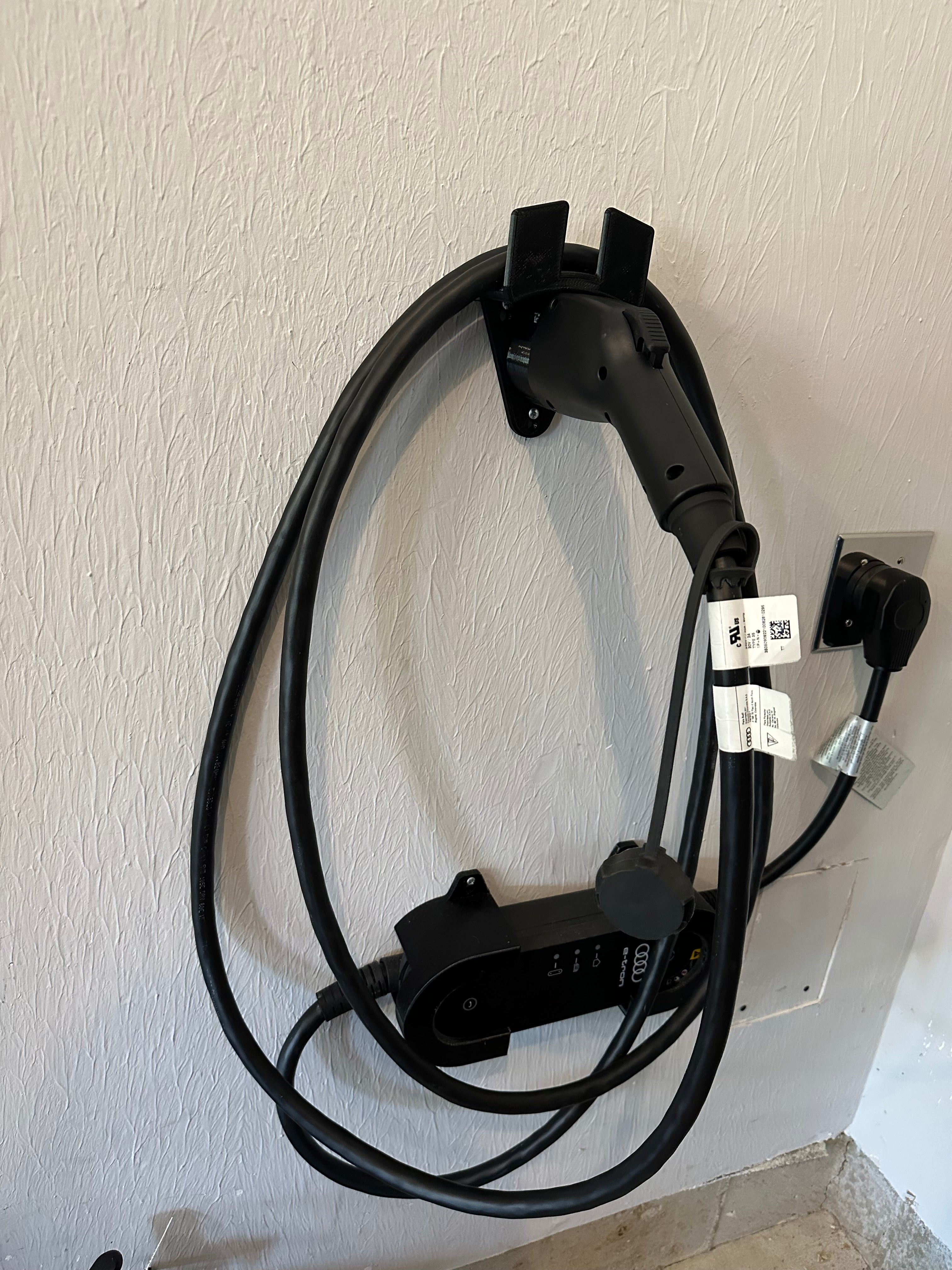 Wall mounted Holder for J1772 CCS1 EV Charger