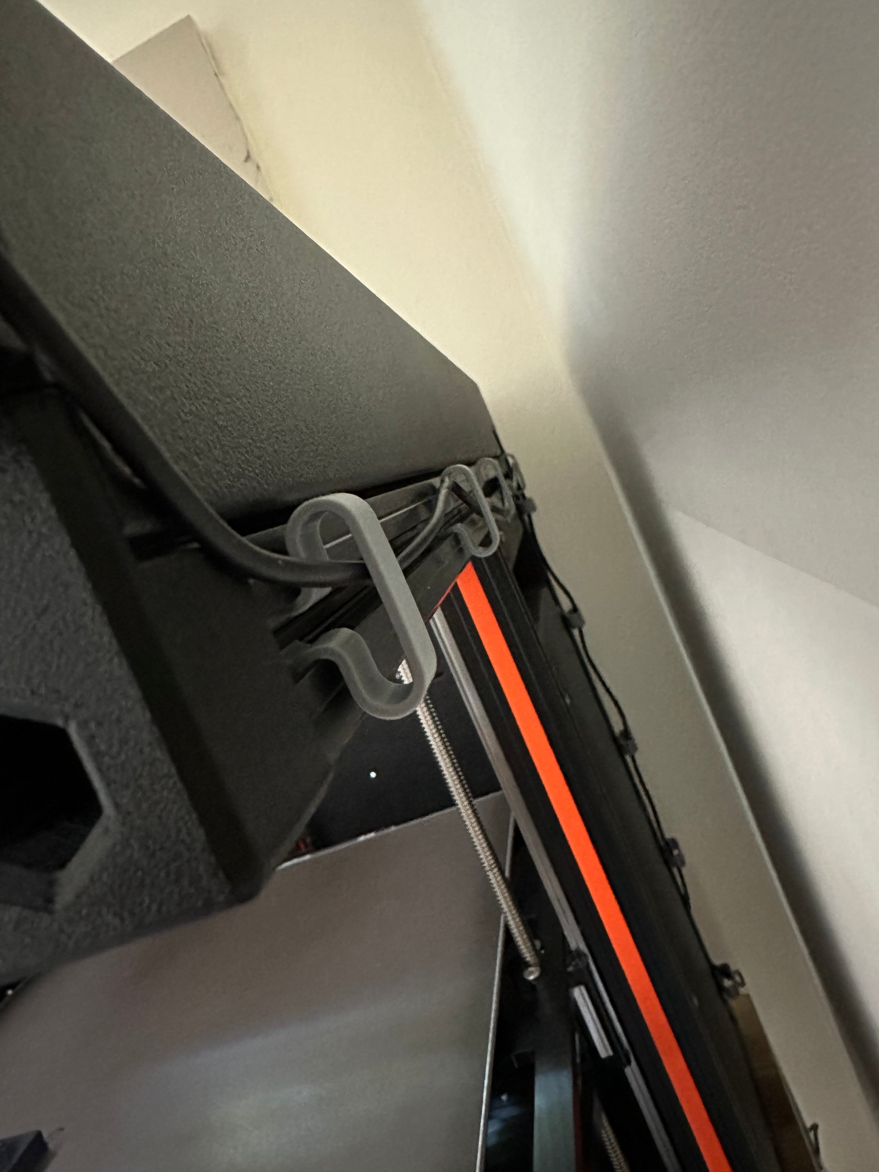 15 series 8020 cable management clips