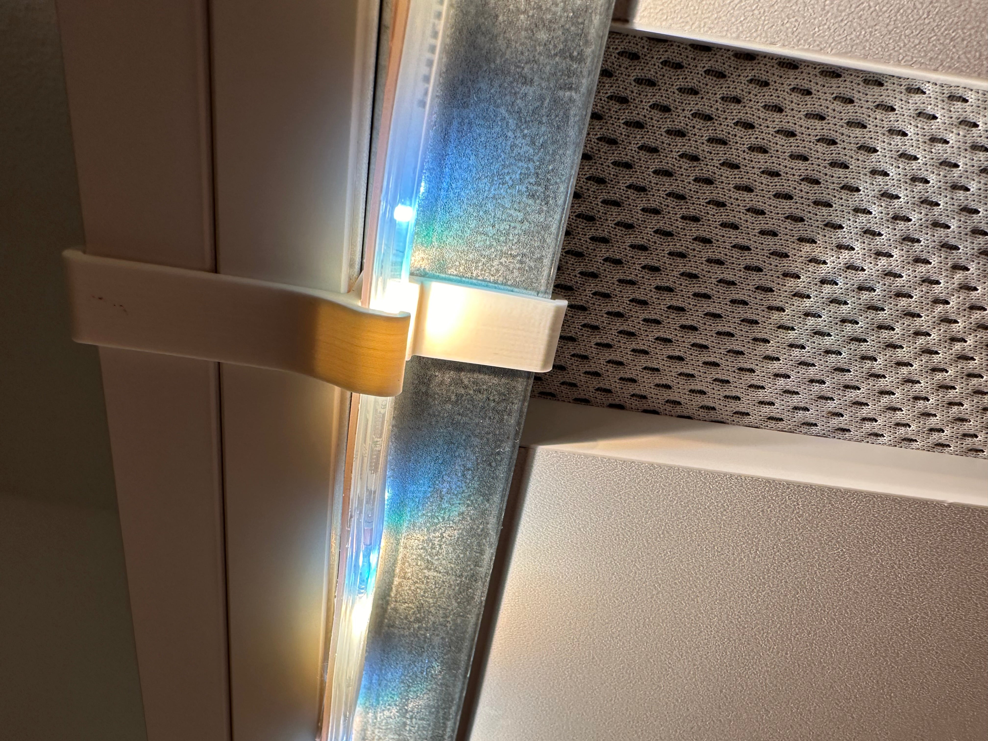 Hue Light Strip Clips for IKEA SMÅSTAD Bed - Gentle Mounting