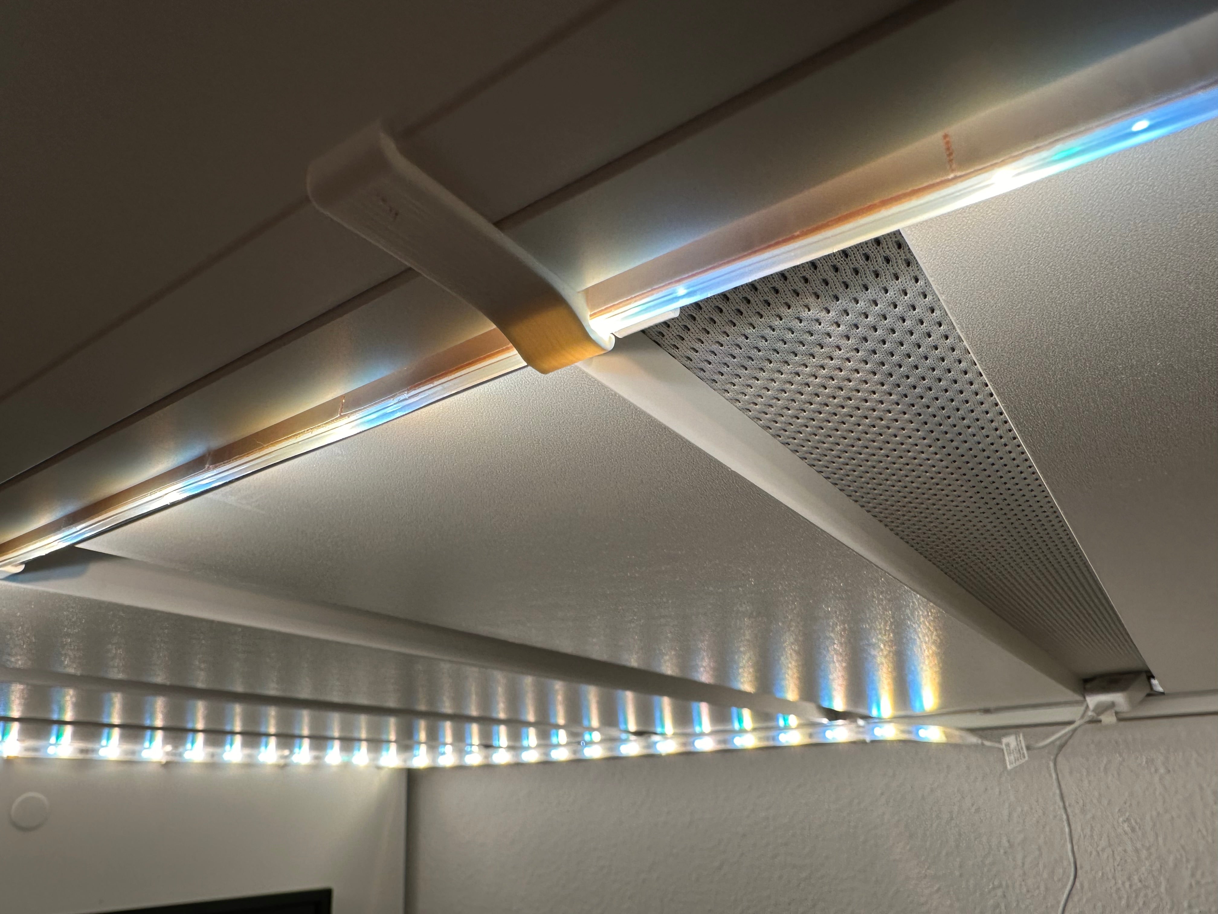 Hue Light Strip Clips for IKEA SMÅSTAD Bed - Gentle Mounting