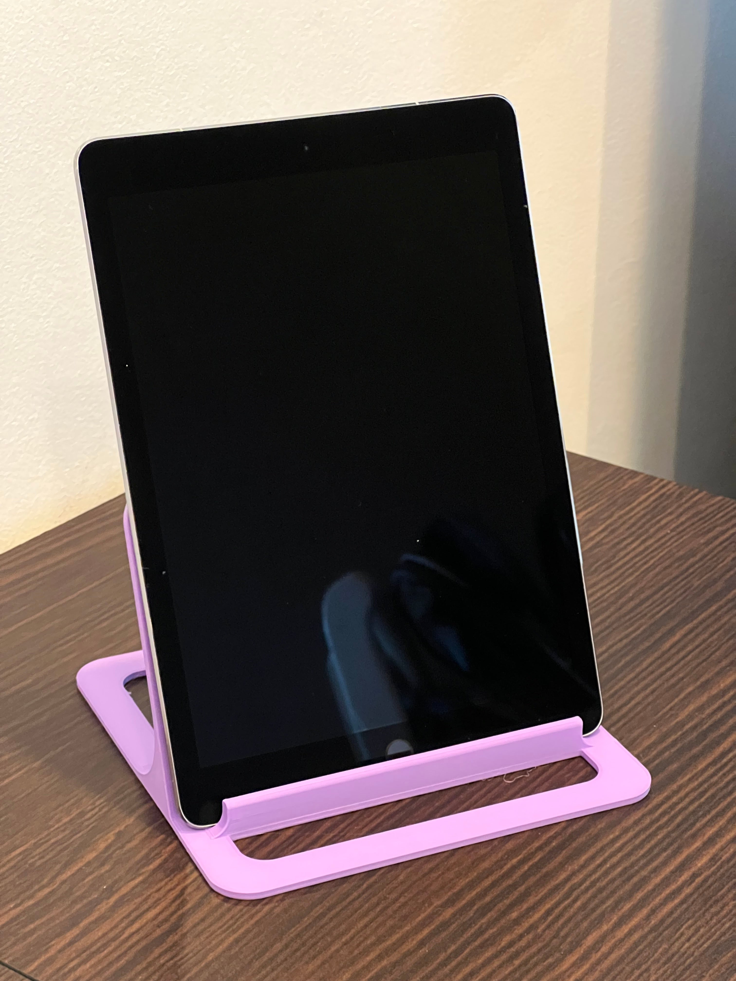 Oversized iPad Stand in Polymer PolyTerra Purple