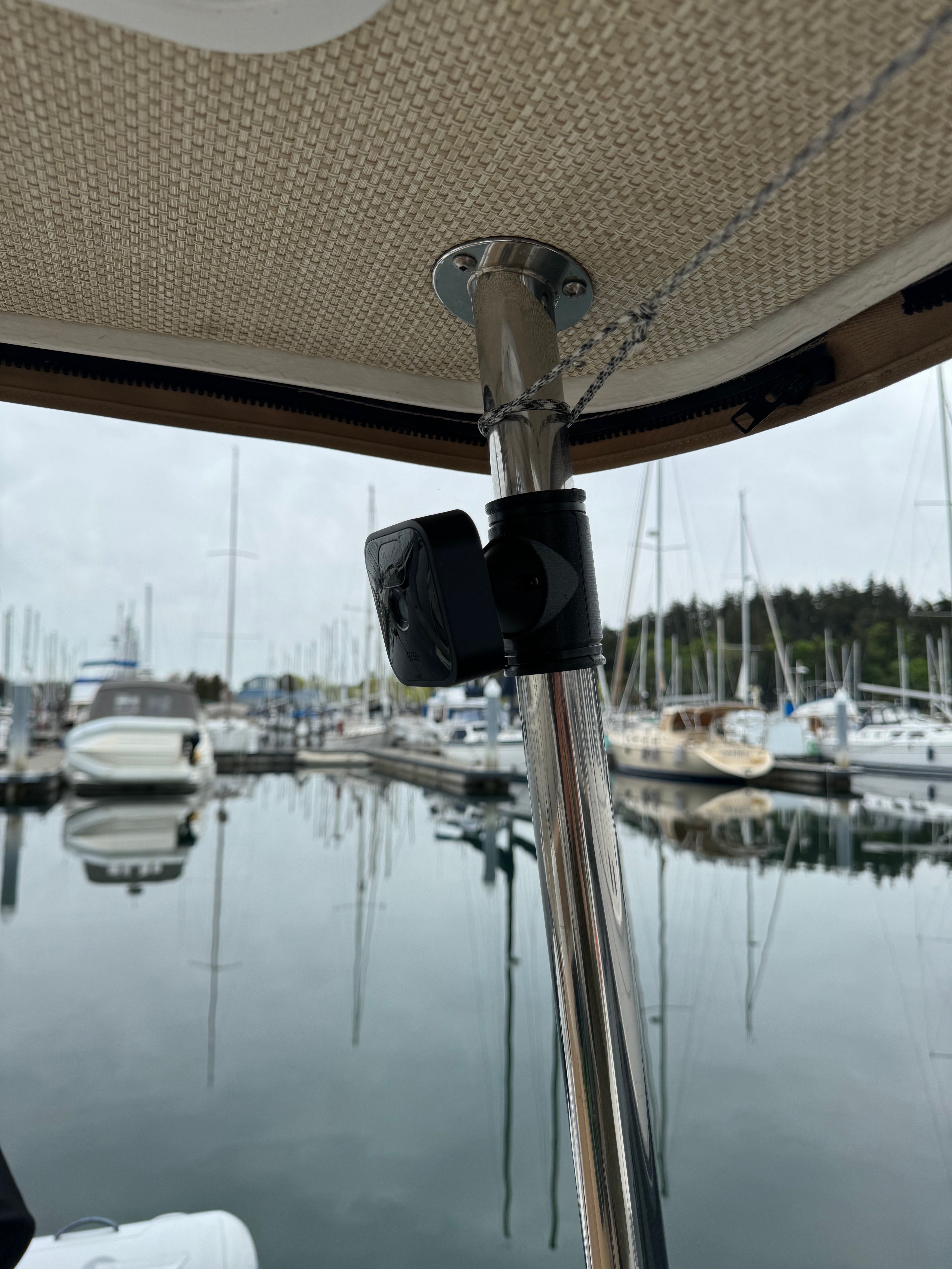 Flexible Pole Mount for Blink Outdoor Camera