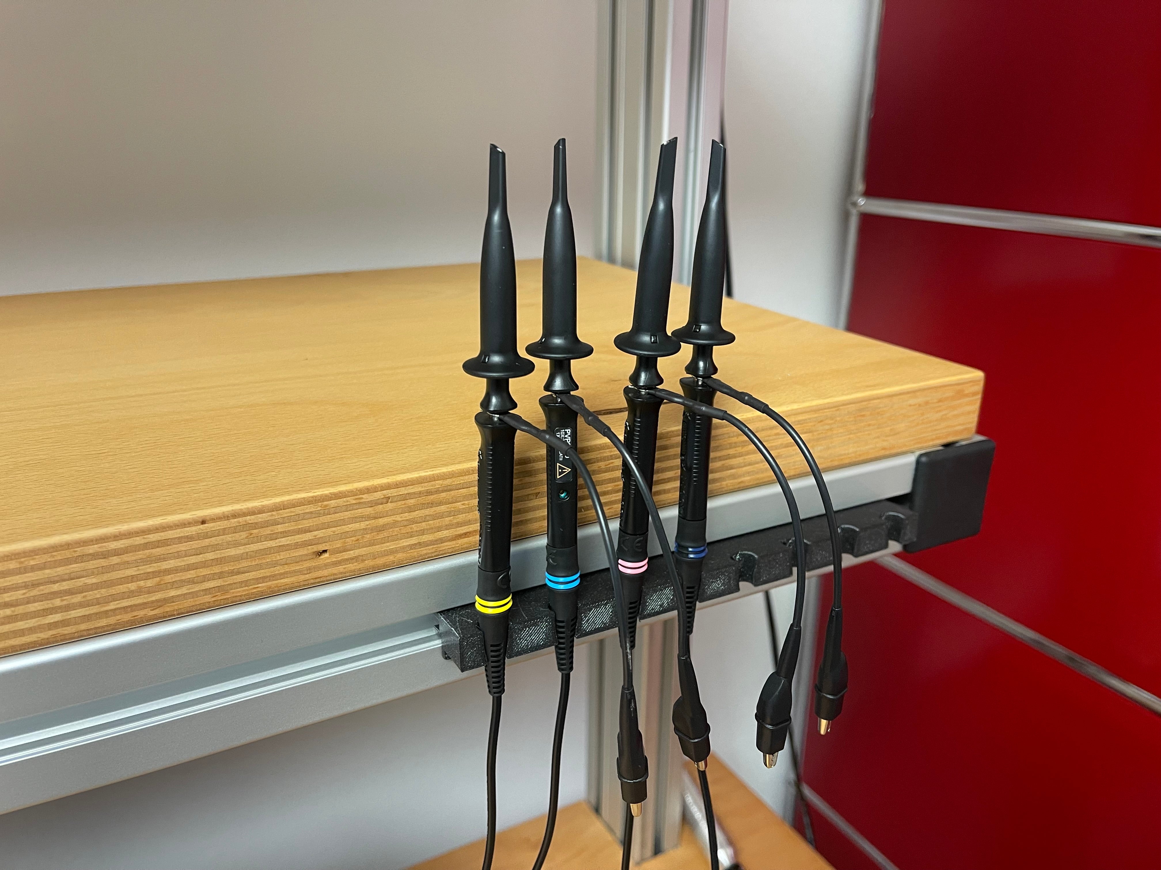 Parametric probe and cable suspension for aluminium profile