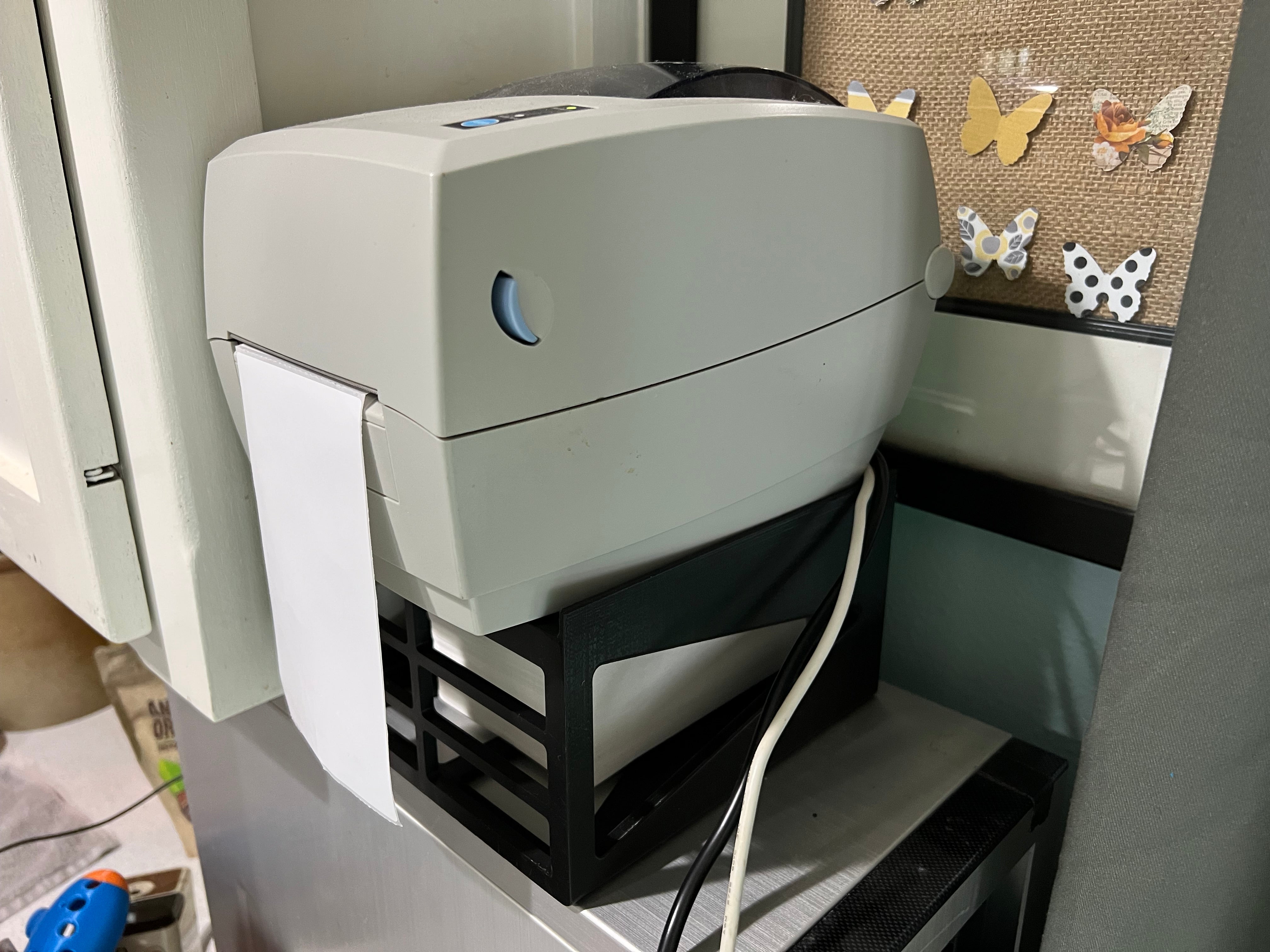 Space-saving Stand for Thermal Label Printer