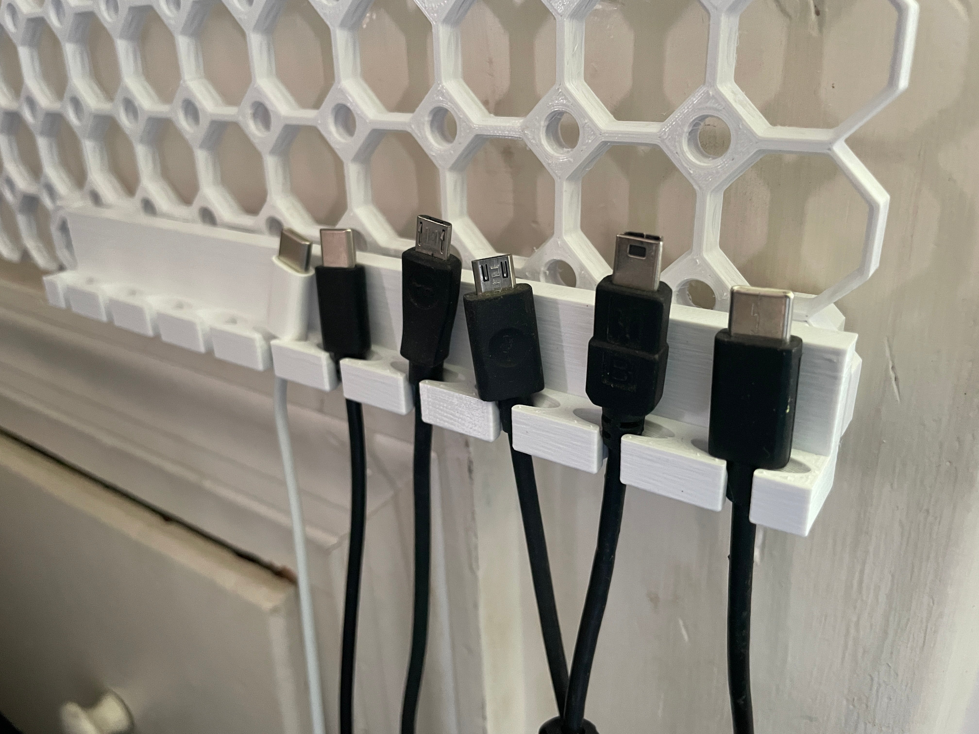 USB Cable Holder for Multiboard with MultiConnect