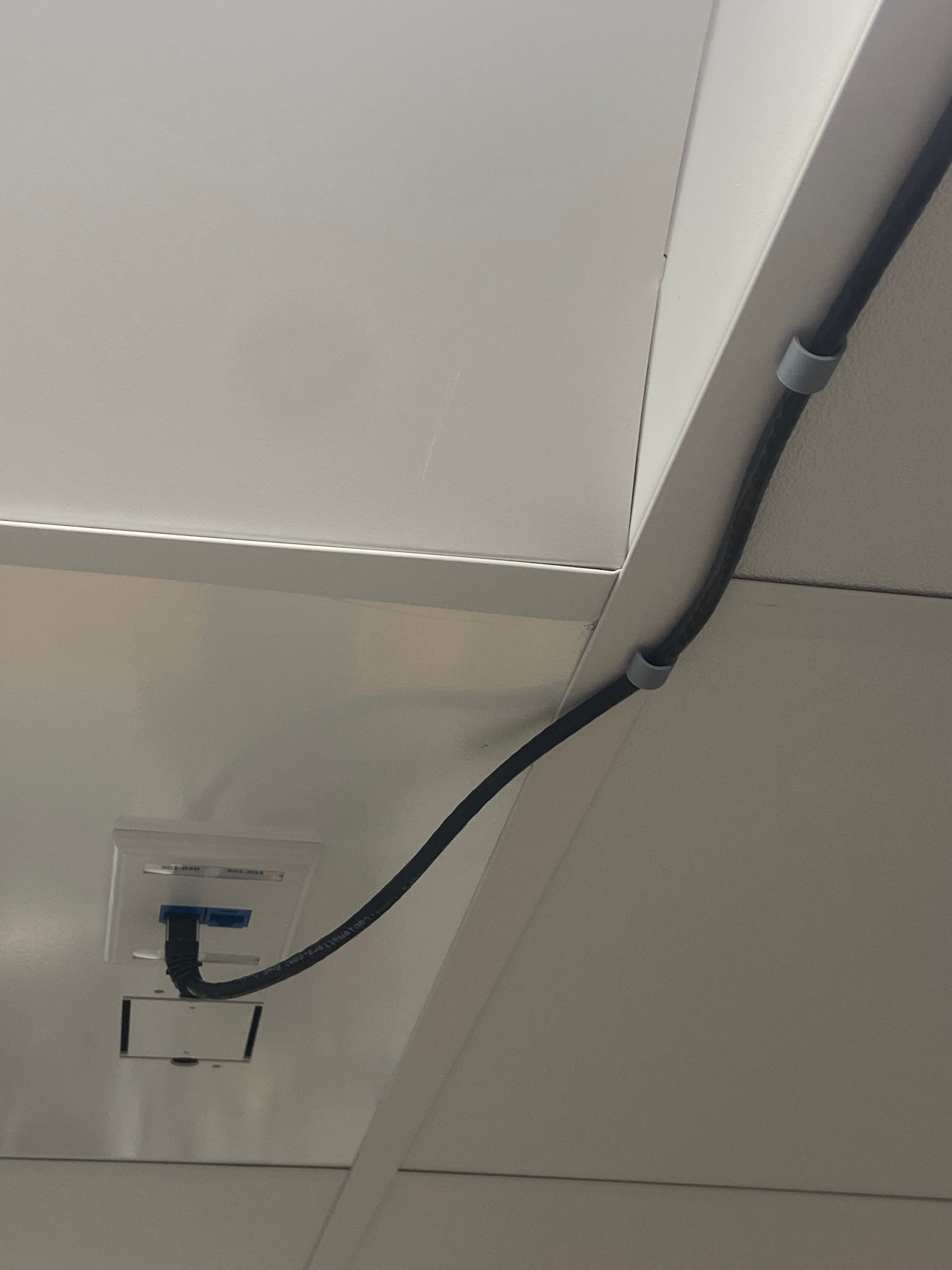 Dropped Ceiling Cable Clamp - Lille