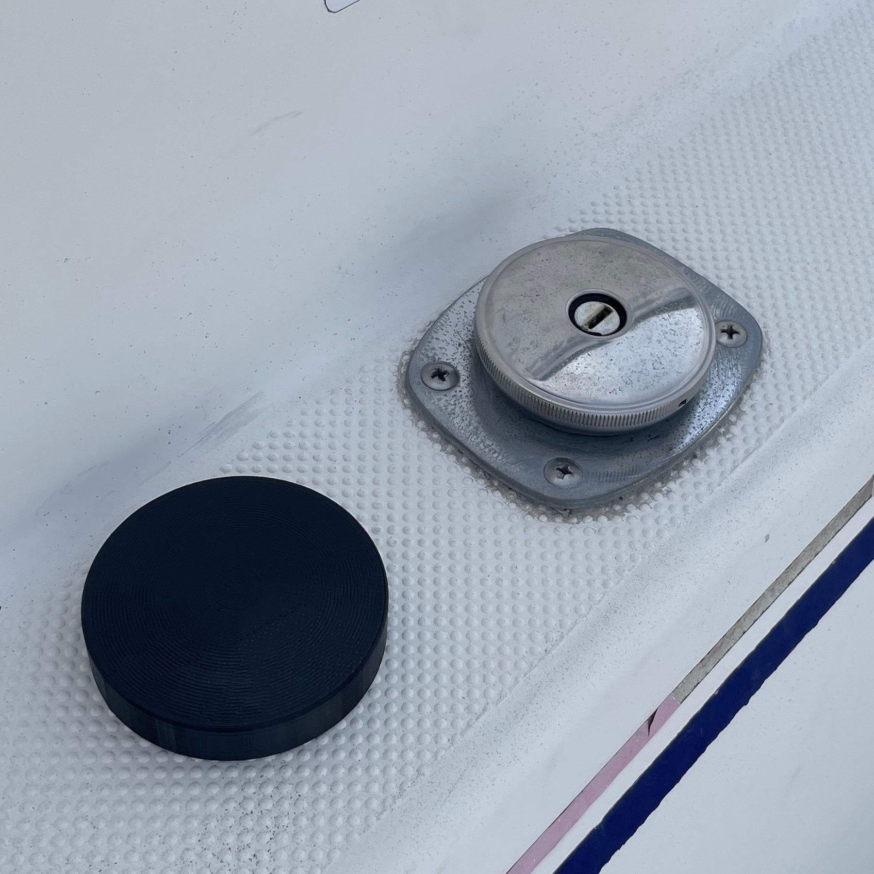 YAMAHA Fuel Tank Cap: Waterproof Protection