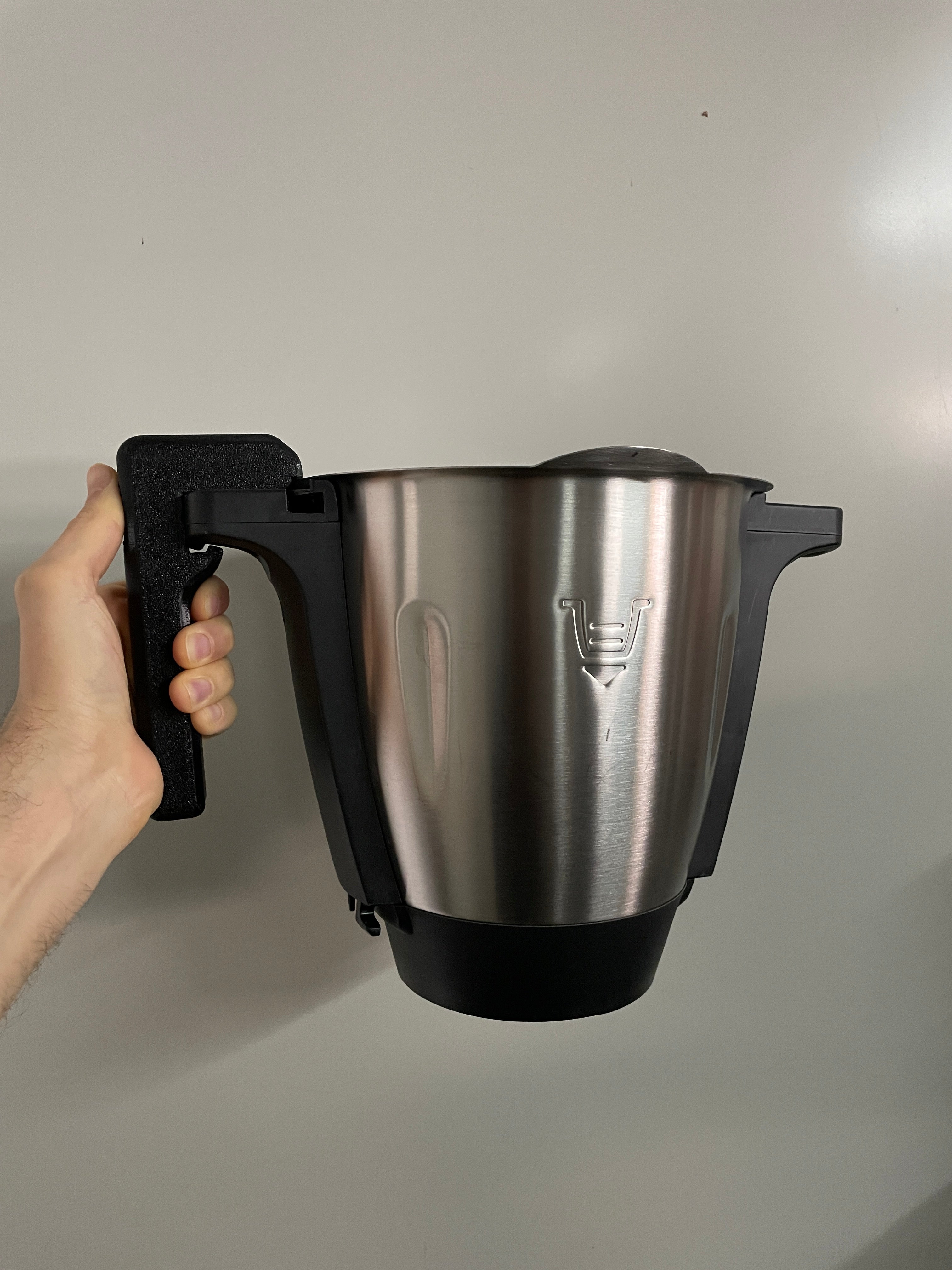 Monsieur Cuisine pot handle
