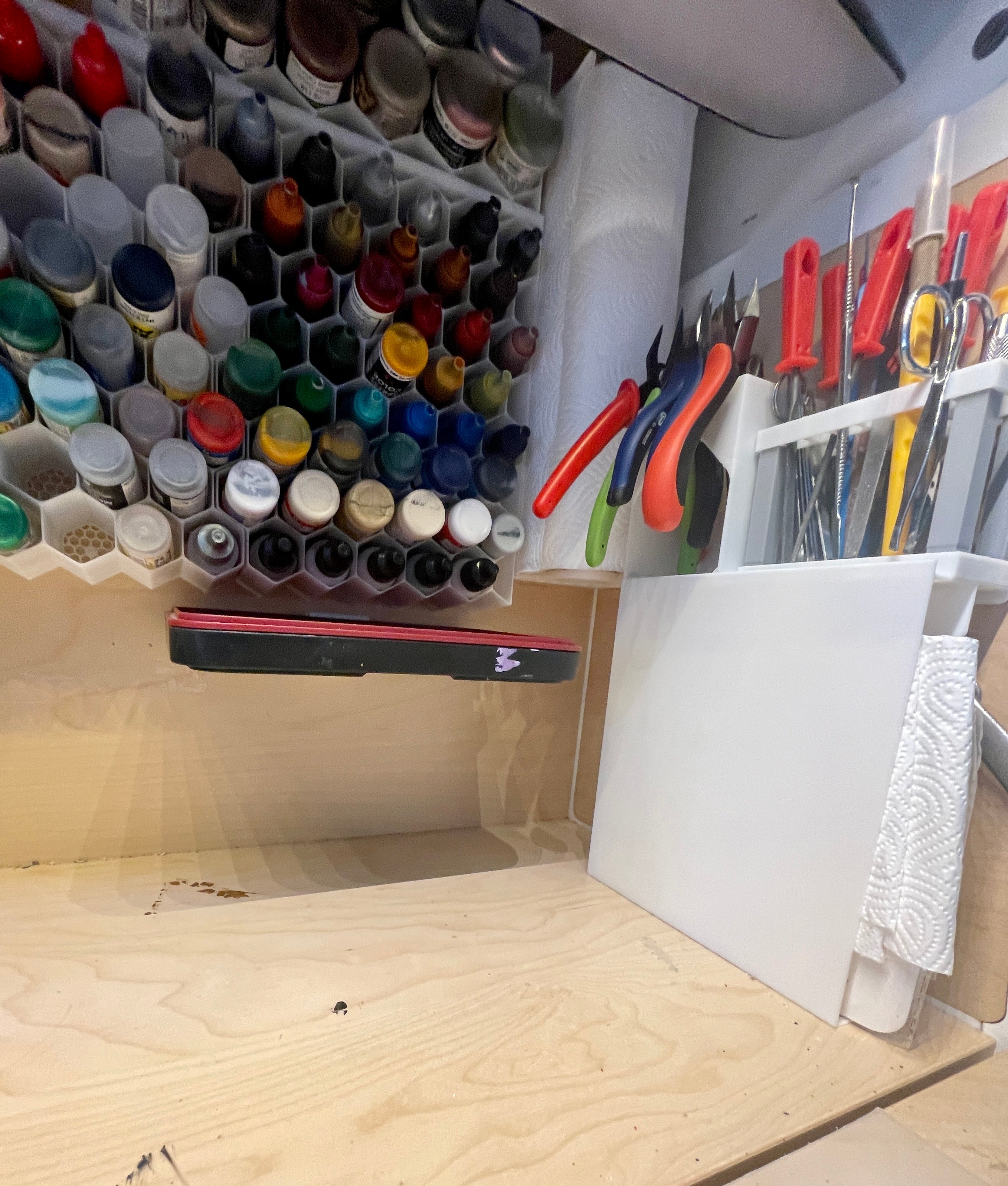 Army Painter Wet Palette Wall Mount - Optimal Space for Creativity