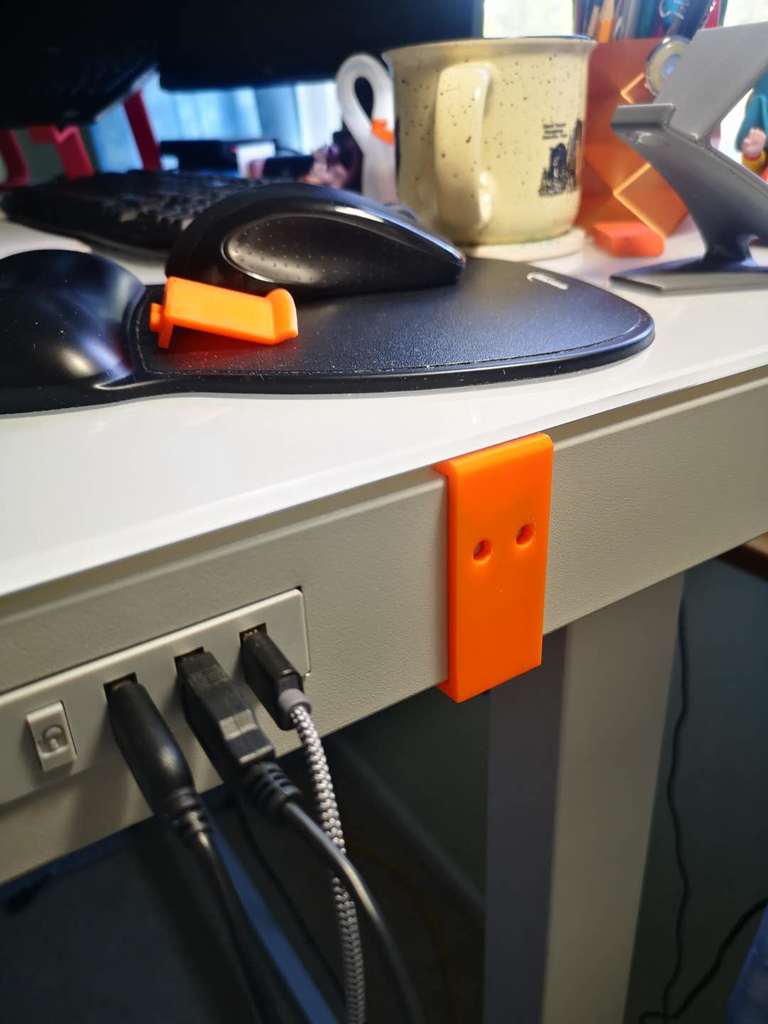 Headphone holder for Costco Tresanti Desk (SKU: 1074719)