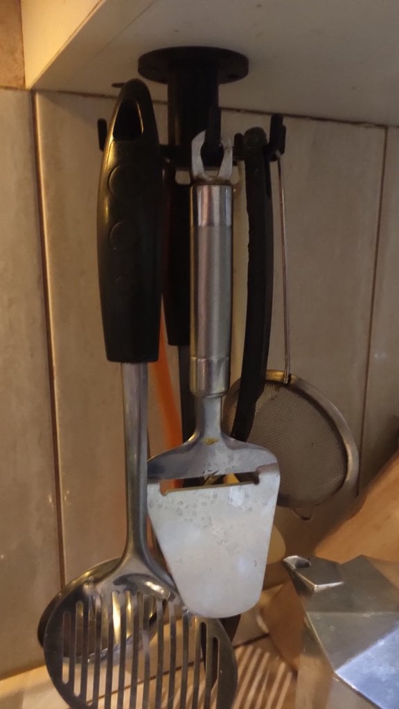 Rotating Hanging Holder for Kitchen Utensils