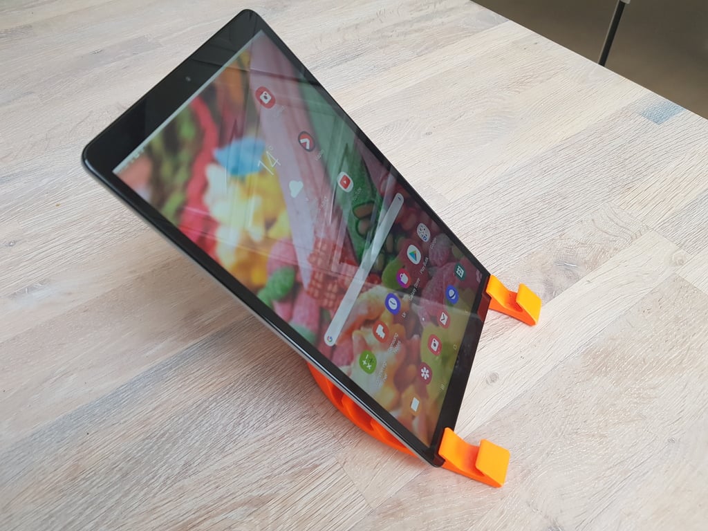 iPad / Tablet holder with 5 different angles