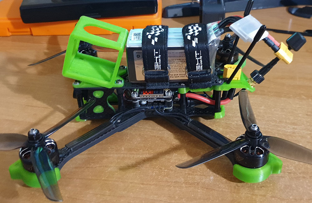 IFlight XL v4 Nazgul5 RX Antenna Mount with another strap and XT60 holder