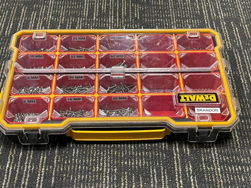 DEWALT 20-Compartment Small Parts Organiser