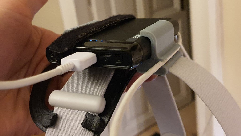 Battery holder for Oculus Quest 2 – Improved Comfort and Playtime