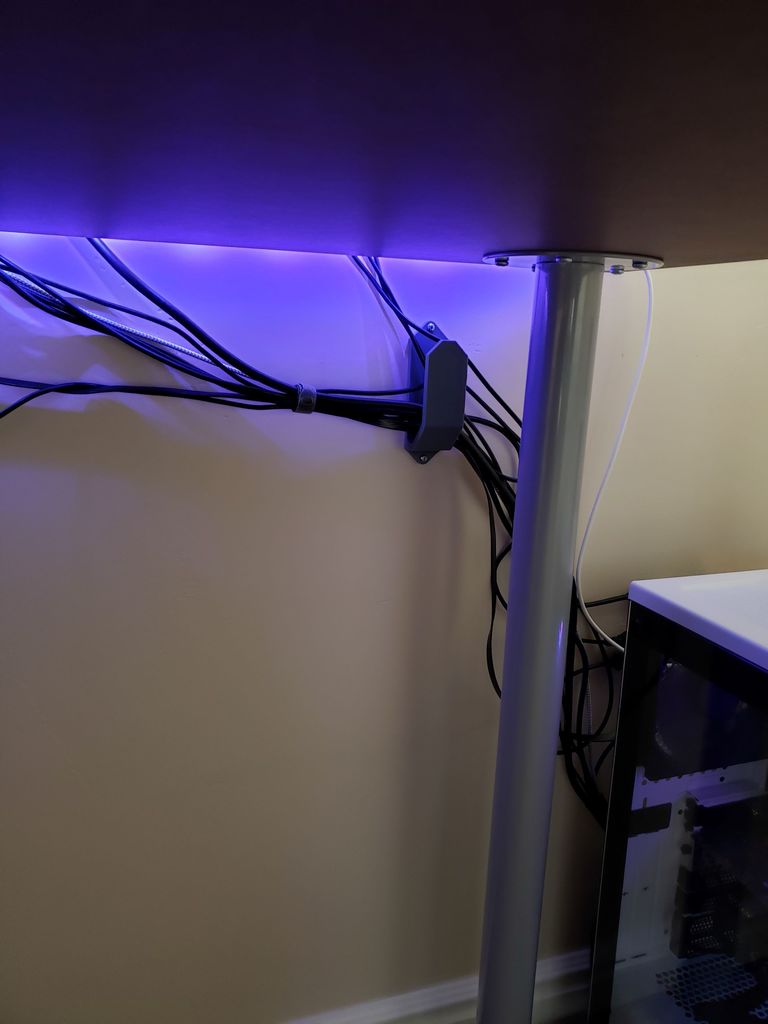 Cable holder for cable management