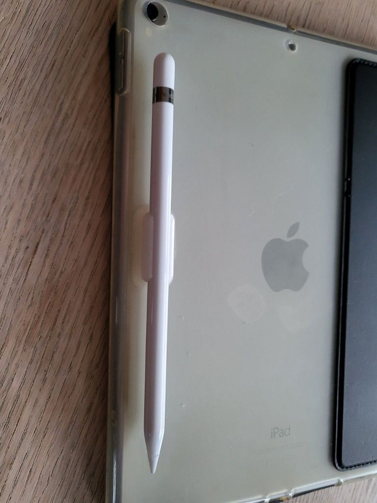 Holder for Apple Pencil 1