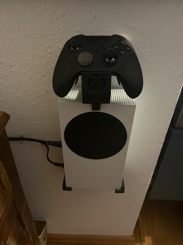 Xbox Series S Wall Mount with Elite Controller Stand