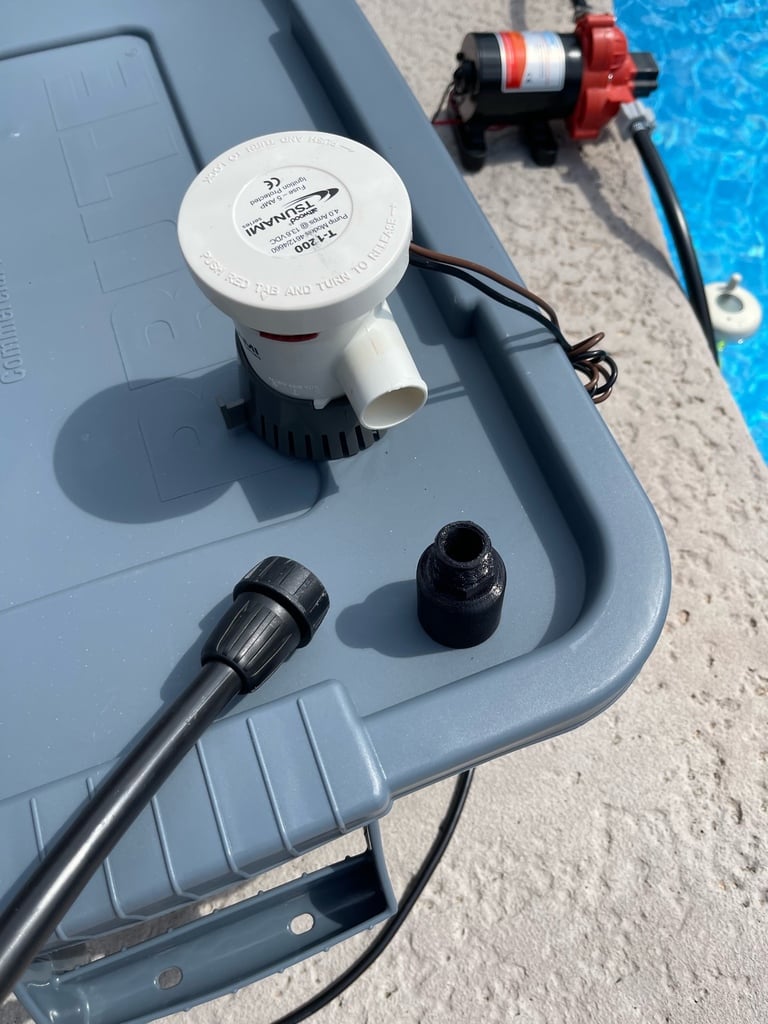 Bilge pump for 1/2' dripline and NPT adapters