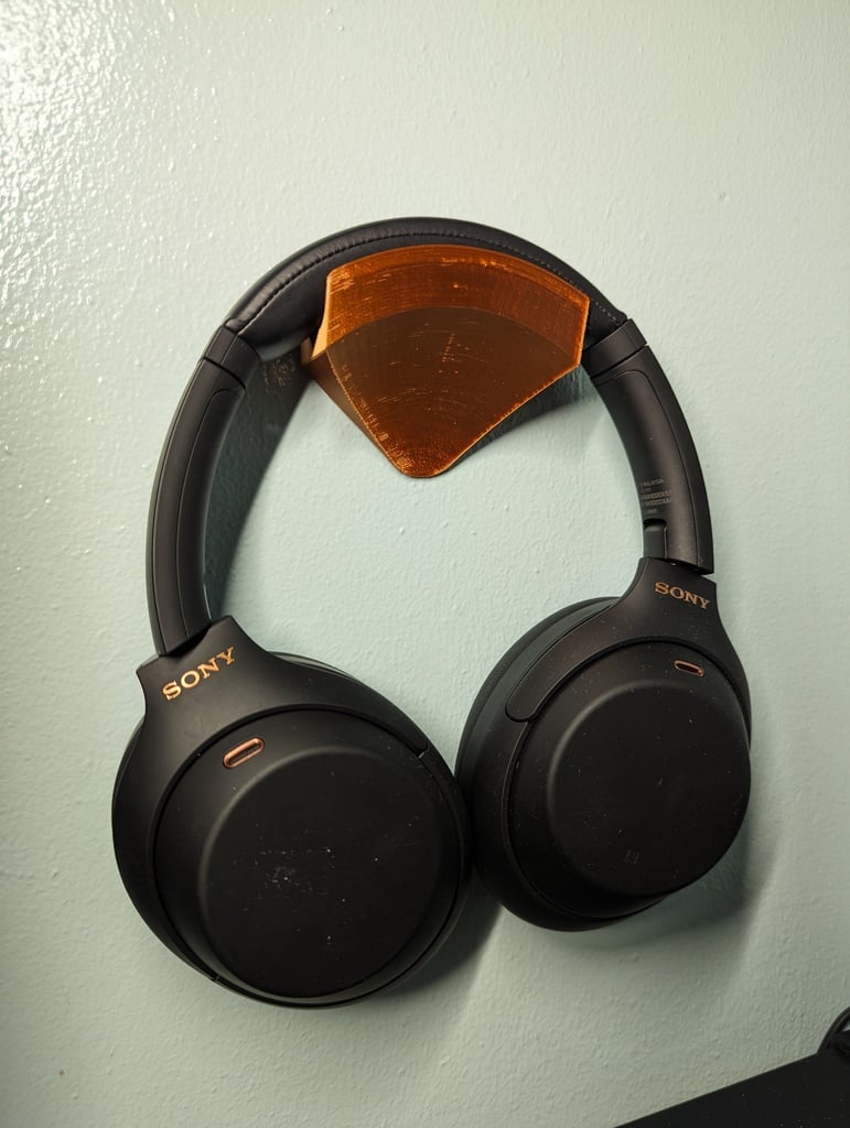 Minimalist Wall Hook for Headphones