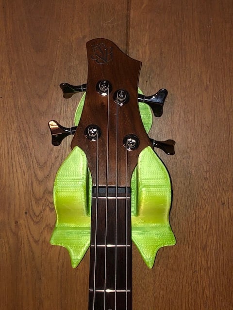 Ibanez Basguitar Vægholder - Sikker Vægmontering
